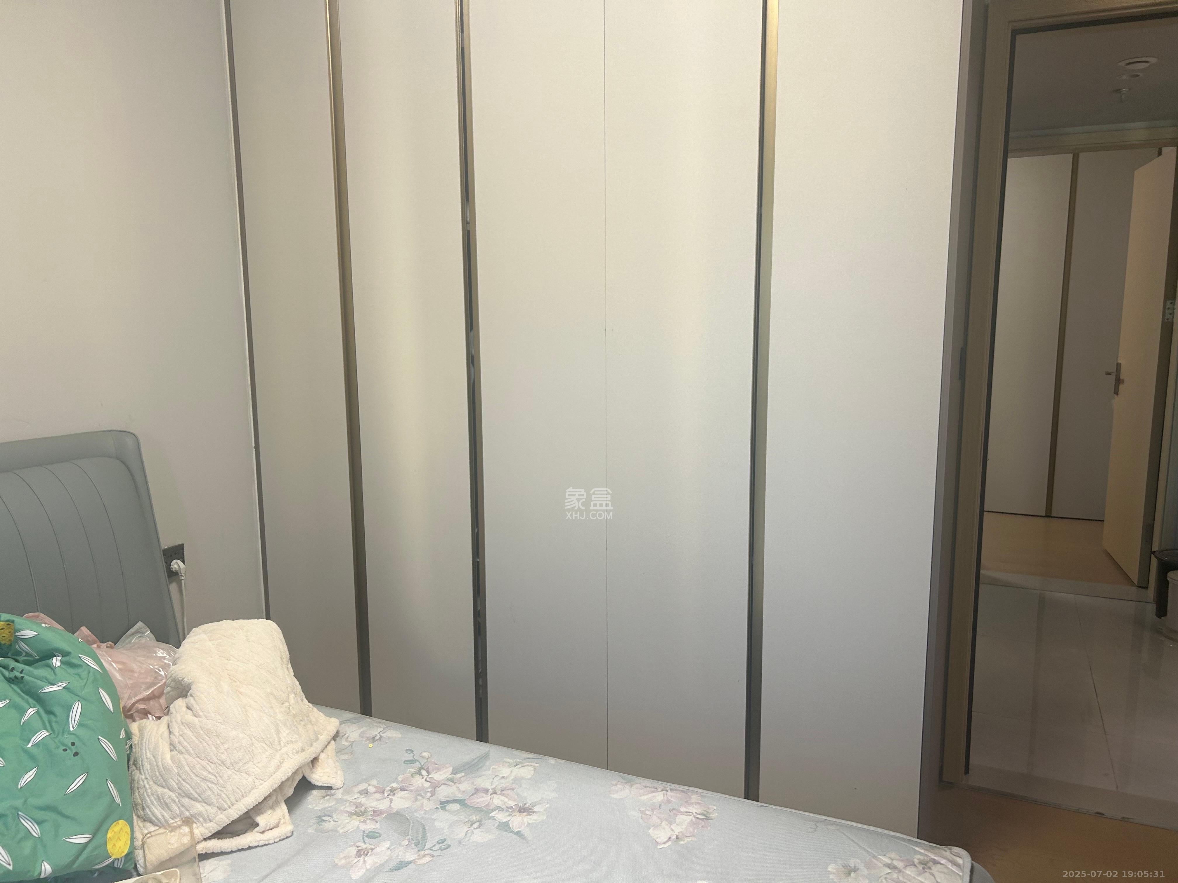 时代梅溪领峰  3室2厅2卫   3500.00元/月室内图
