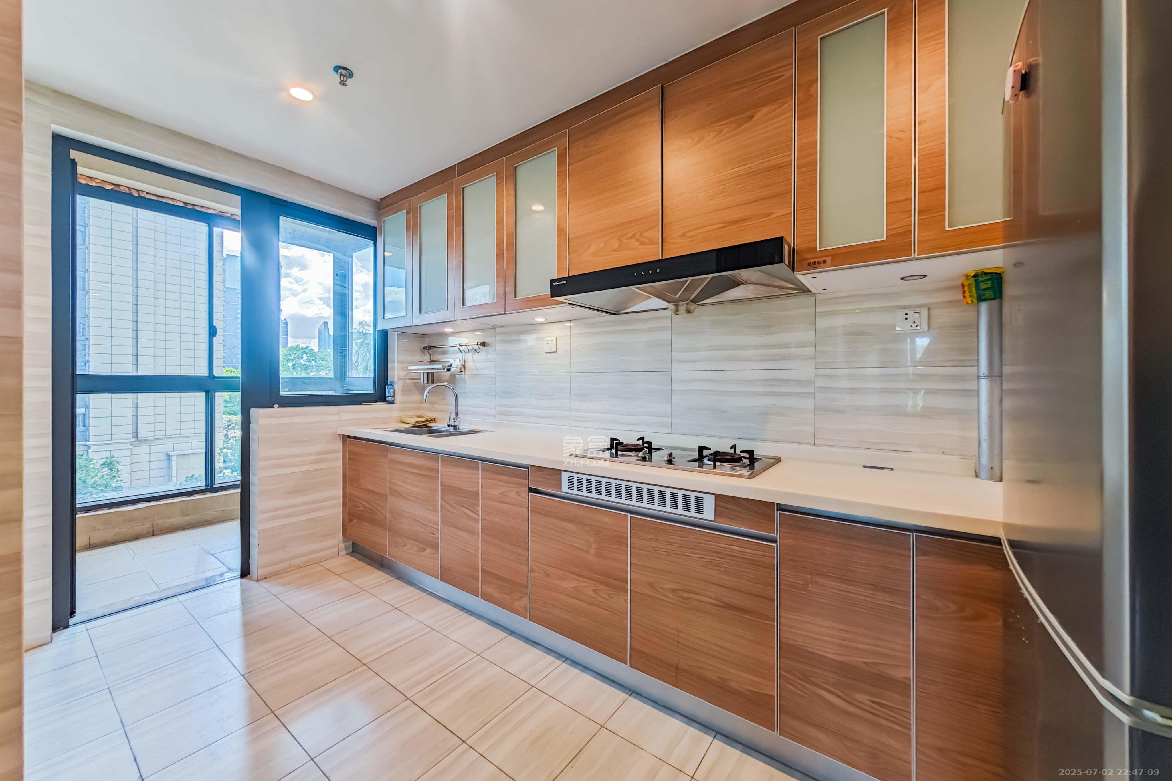 恒大国际广场 2室2厅1卫 72.5万 恒大国际广场 2室2厅1卫 72.5万厨房