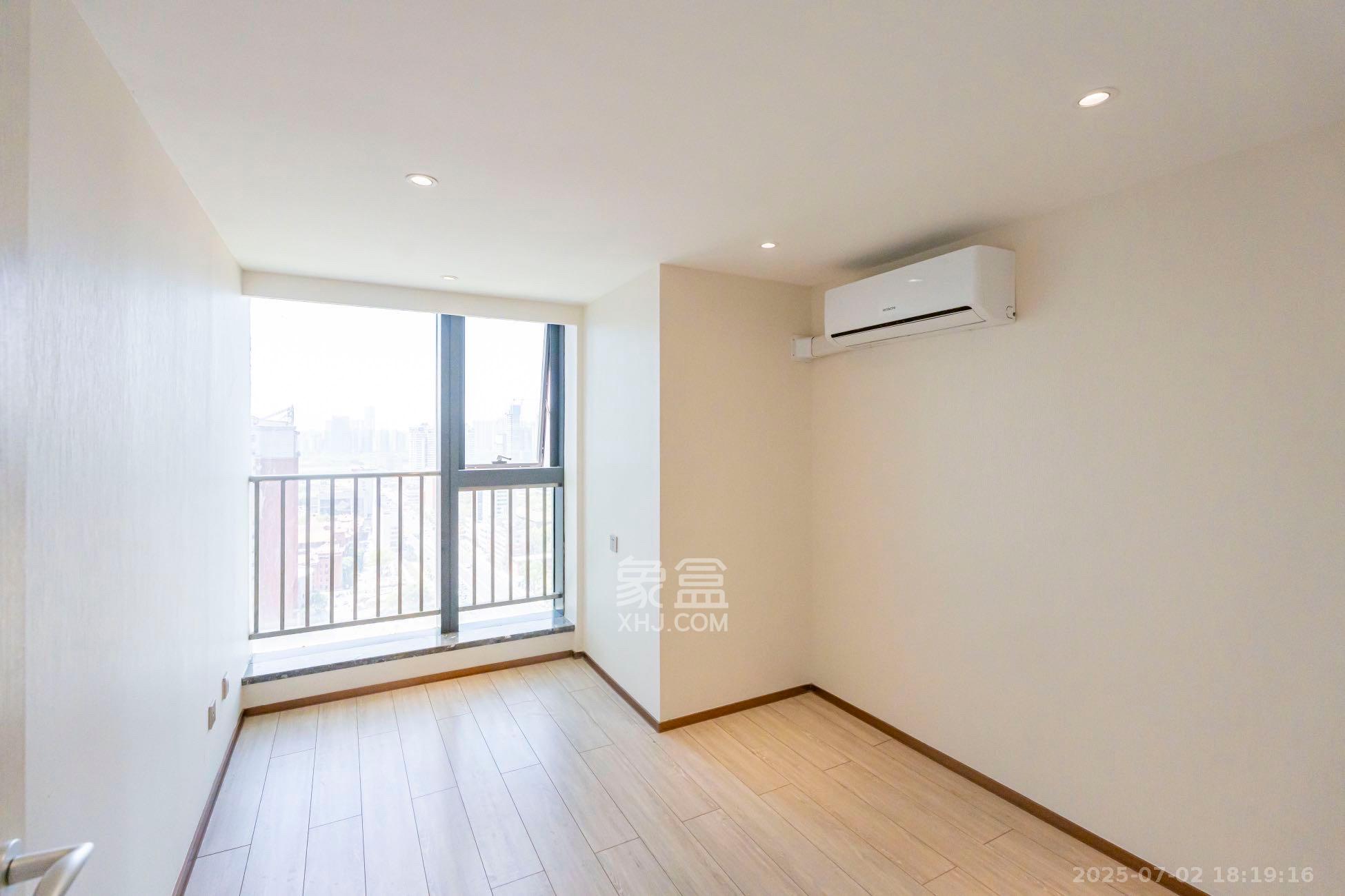 华远华时代  3室2厅1卫   3800.00元/月室内图