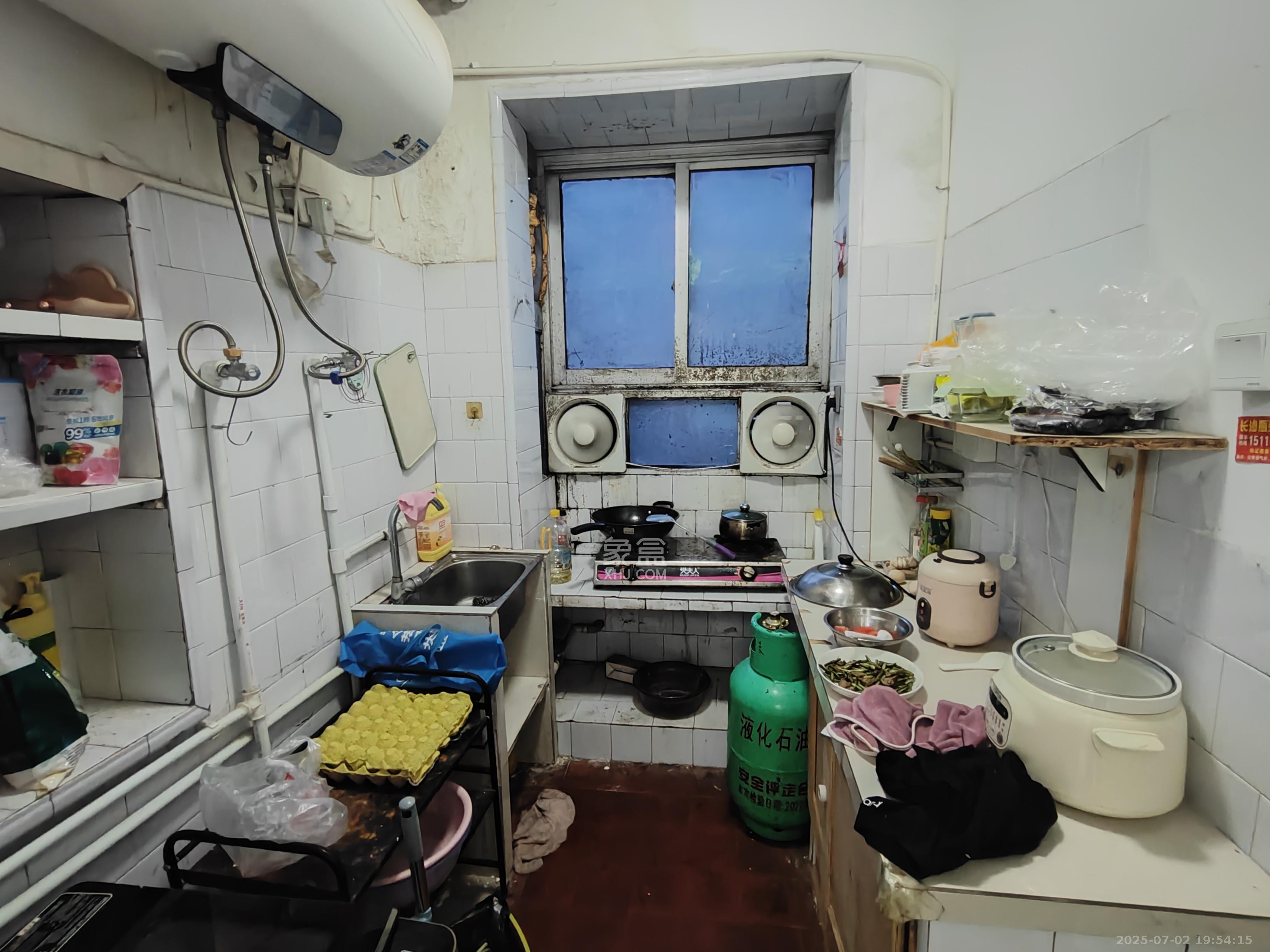 赤岗小区（一二三片）  2室1厅1卫   1700.00元/月室内图