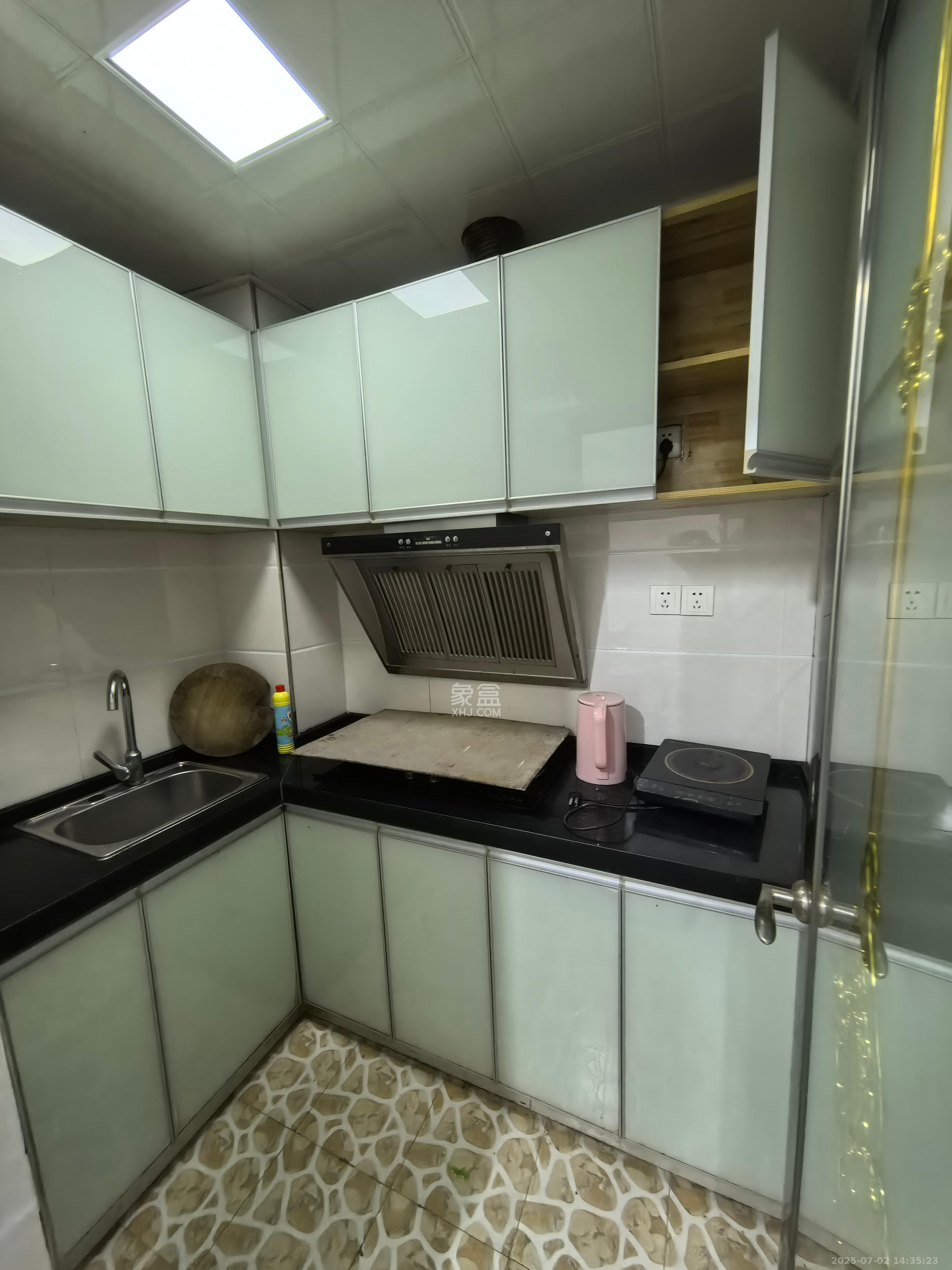 骑龙安置小区  2室1厅1卫   1500.00元/月室内图