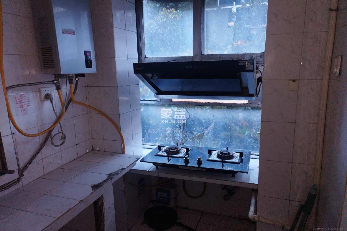 国庆新村 2室2厅1卫 1400.0元/月 国庆新村 2室2厅1卫 1400.0元/月室内图