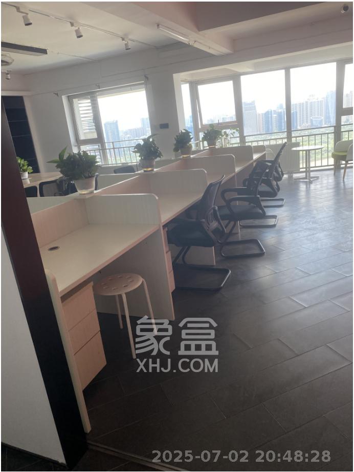 潮宗御苑 4室2厅2卫 10888.0元/月 潮宗御苑 4室2厅2卫 10888.0元/月室内图