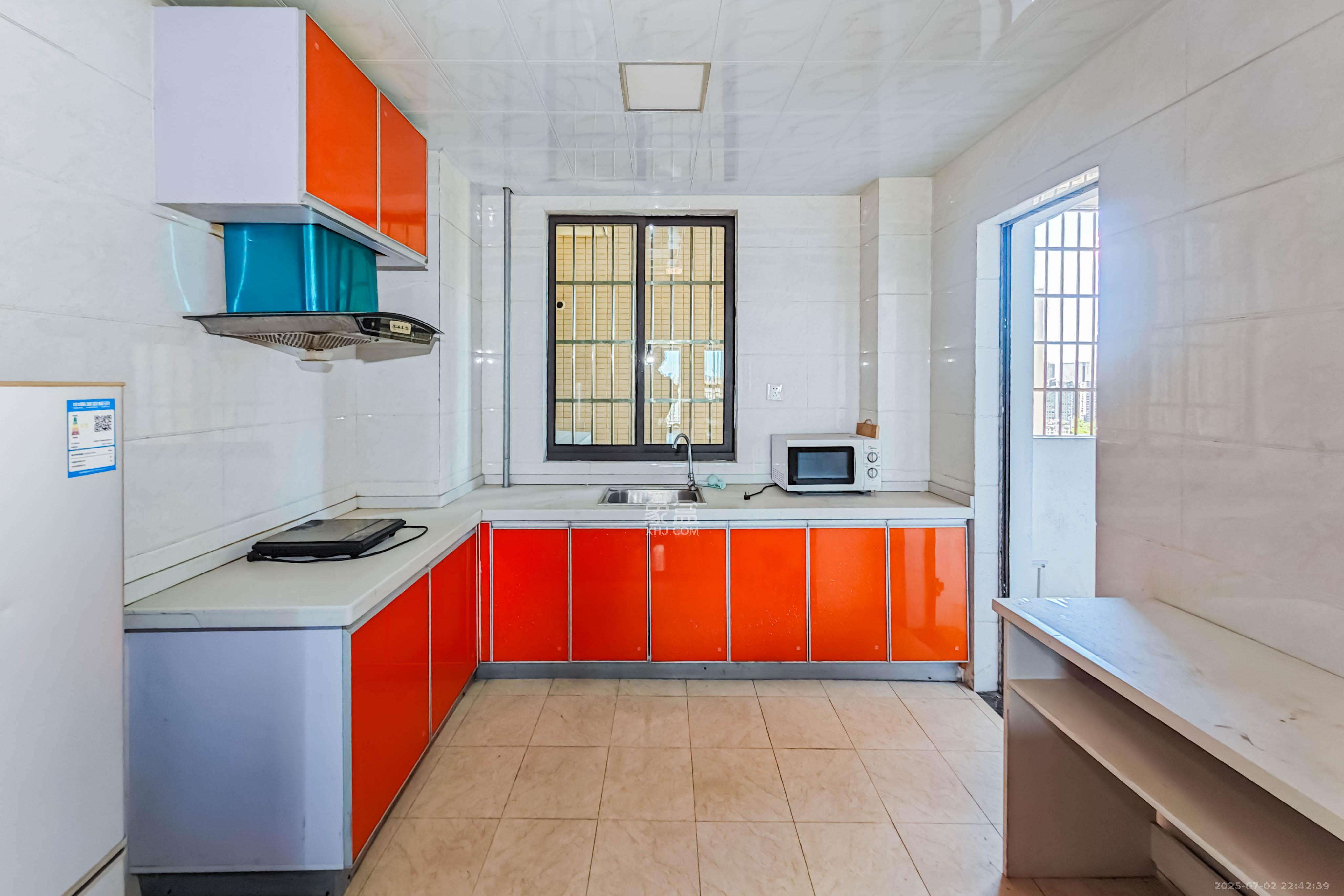 乐尚城 3室2厅2卫 96.0万 乐尚城 3室2厅2卫 96.0万厨房