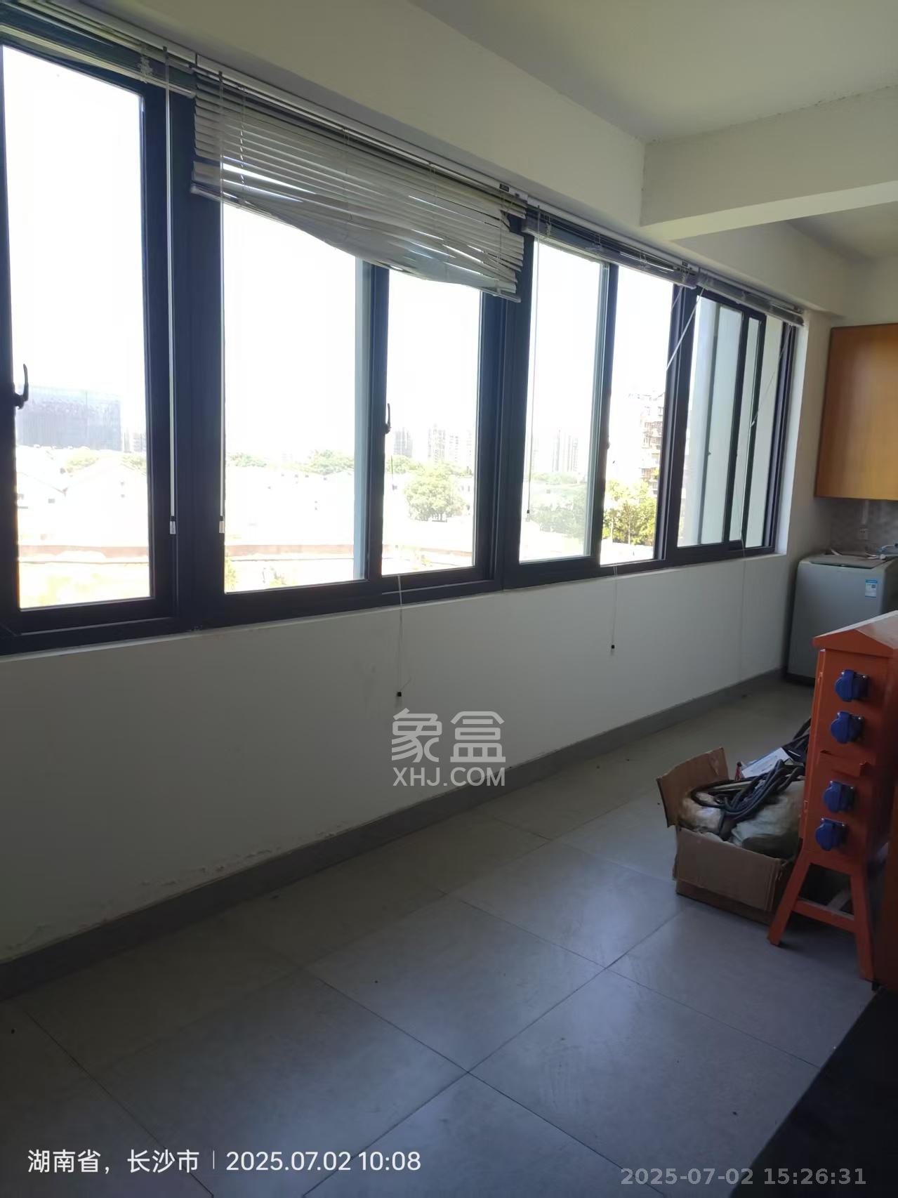 上庭苑  3室2厅2卫    3200.0元/月 上庭苑  3室2厅2卫    3200.0元/月室内图