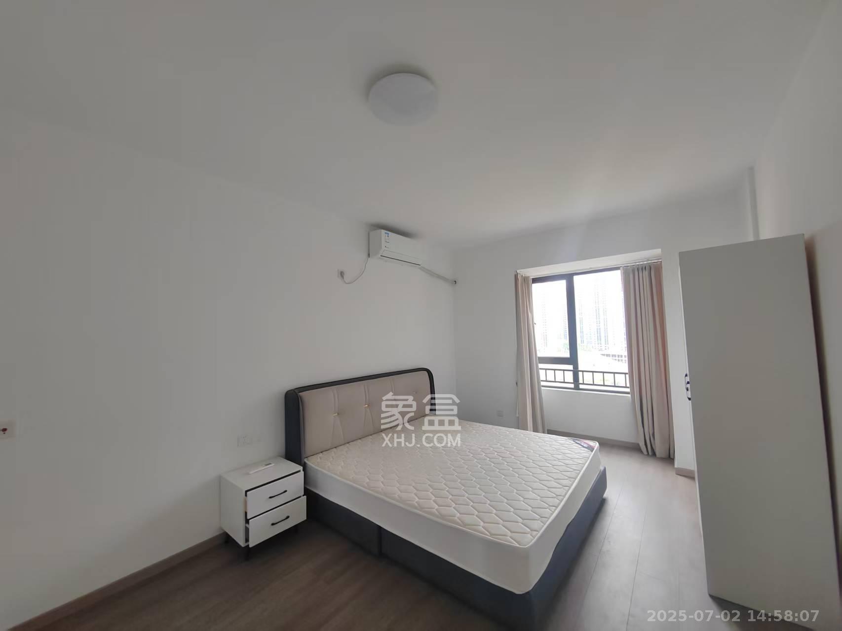 保利城（中航城国际社区、郡原美村）  4室2厅2卫   2600.00元/月室内图