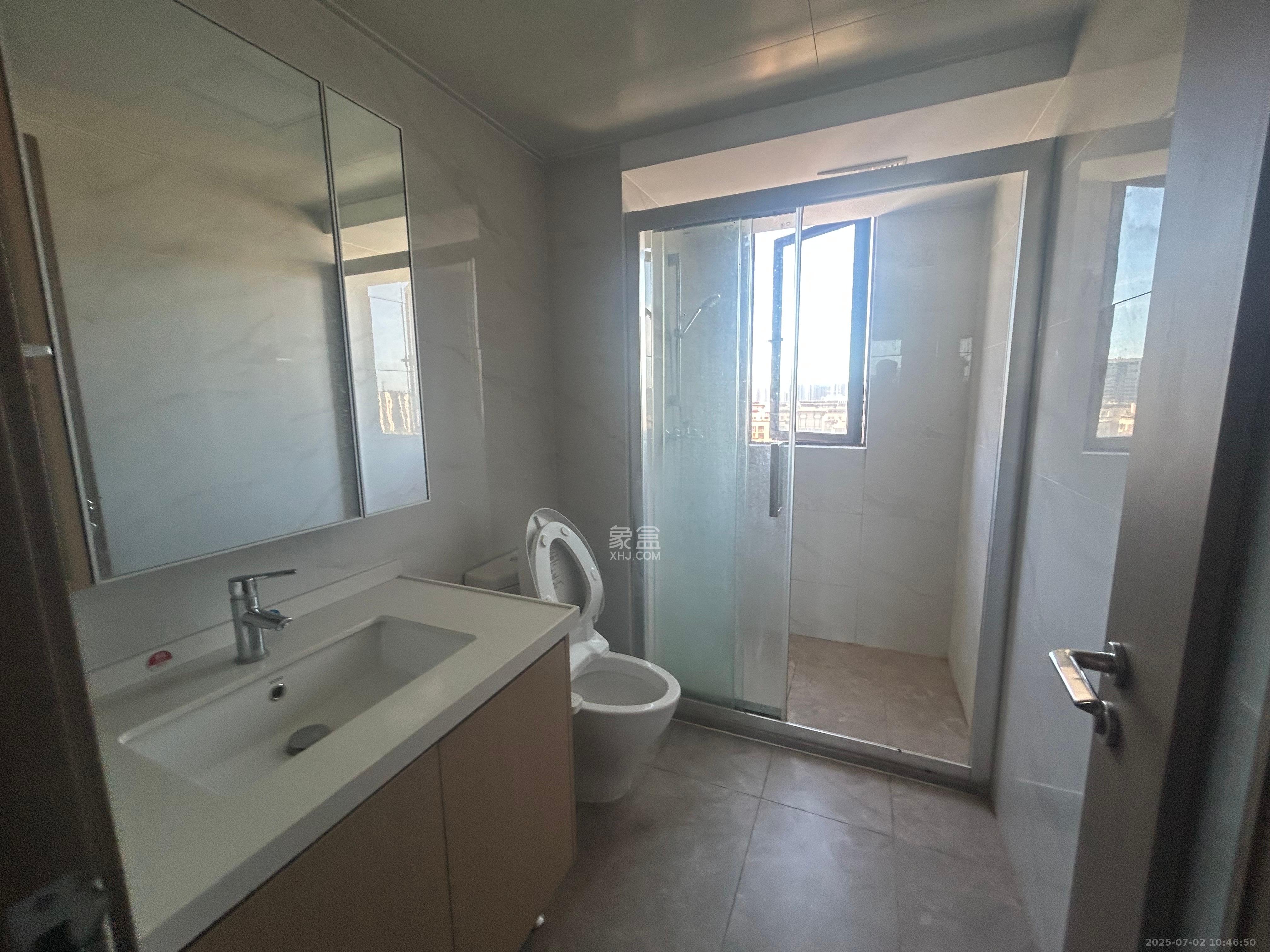 招商华发依云曦城 4室2厅2卫 3200.0元/月 招商华发依云曦城 4室2厅2卫 3200.0元/月室内图