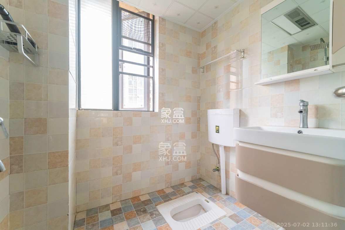 深业睿城 3室2厅2卫 2400.0元/月 深业睿城 3室2厅2卫 2400.0元/月室内图