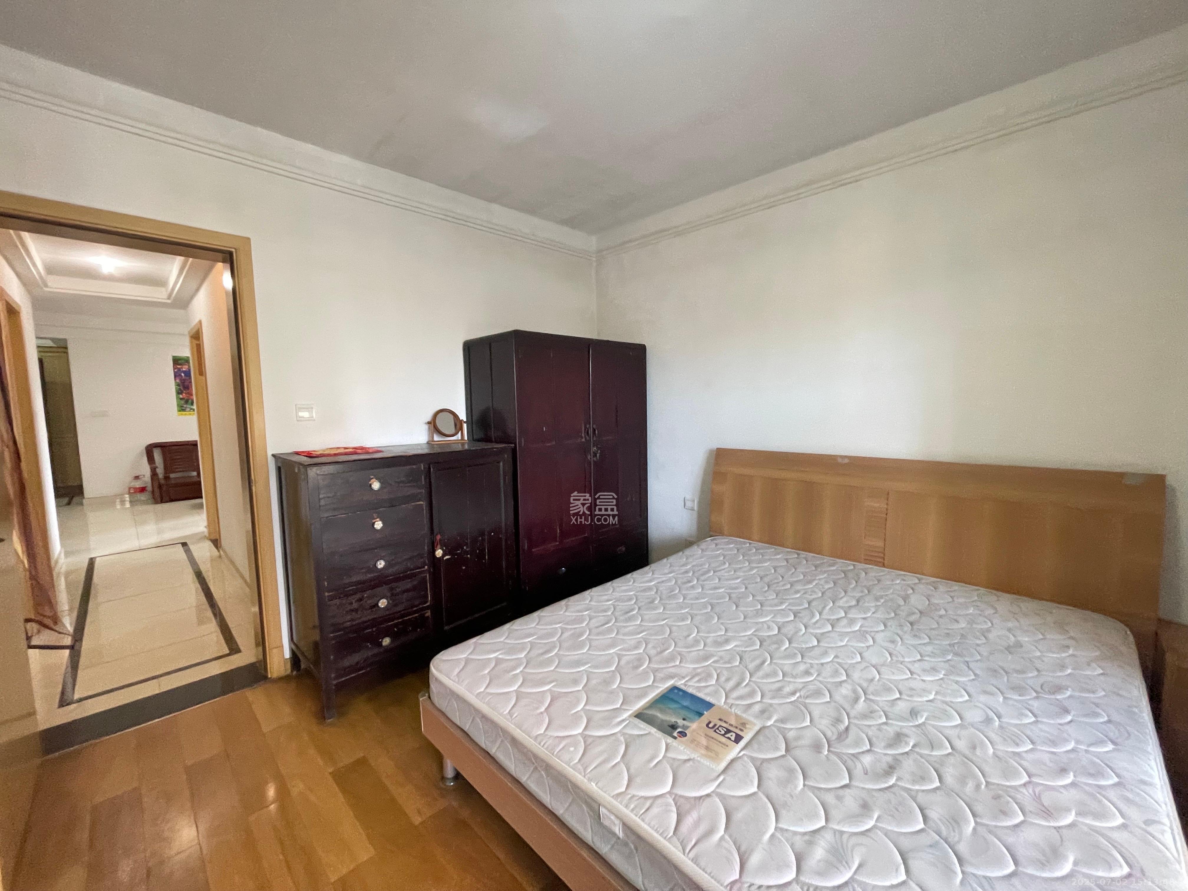 中海国际三期 3室2厅1卫 1700.0元/月 中海国际三期 3室2厅1卫 1700.0元/月室内图