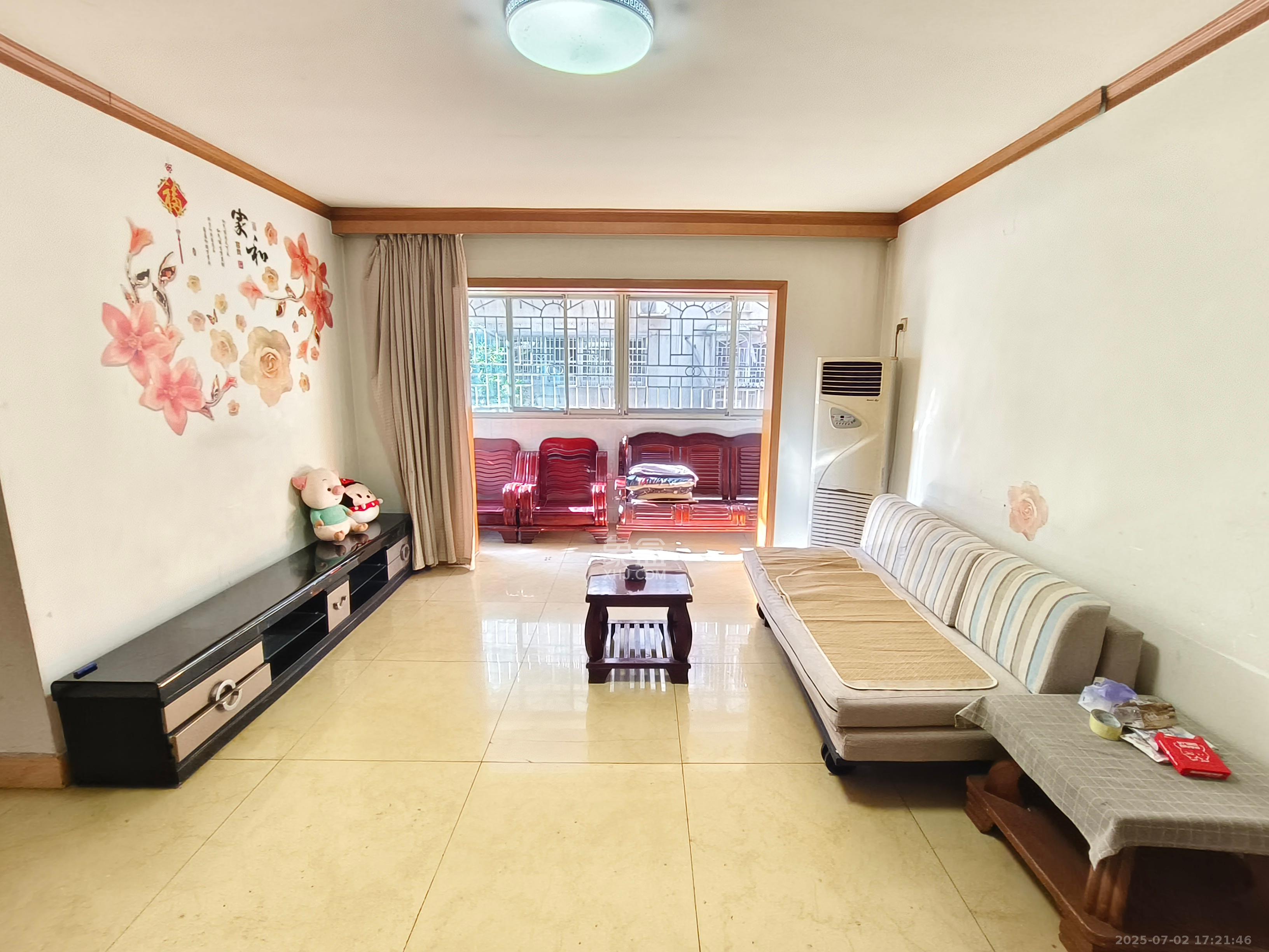 金泰小区  1室1厅1卫   2400.00元/月