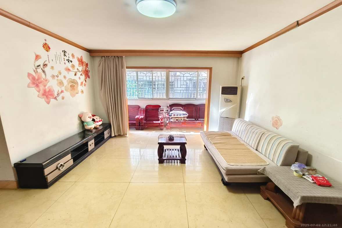 金泰小区  1室1厅1卫    2400.0元/月 金泰小区  1室1厅1卫    2400.0元/月室内图