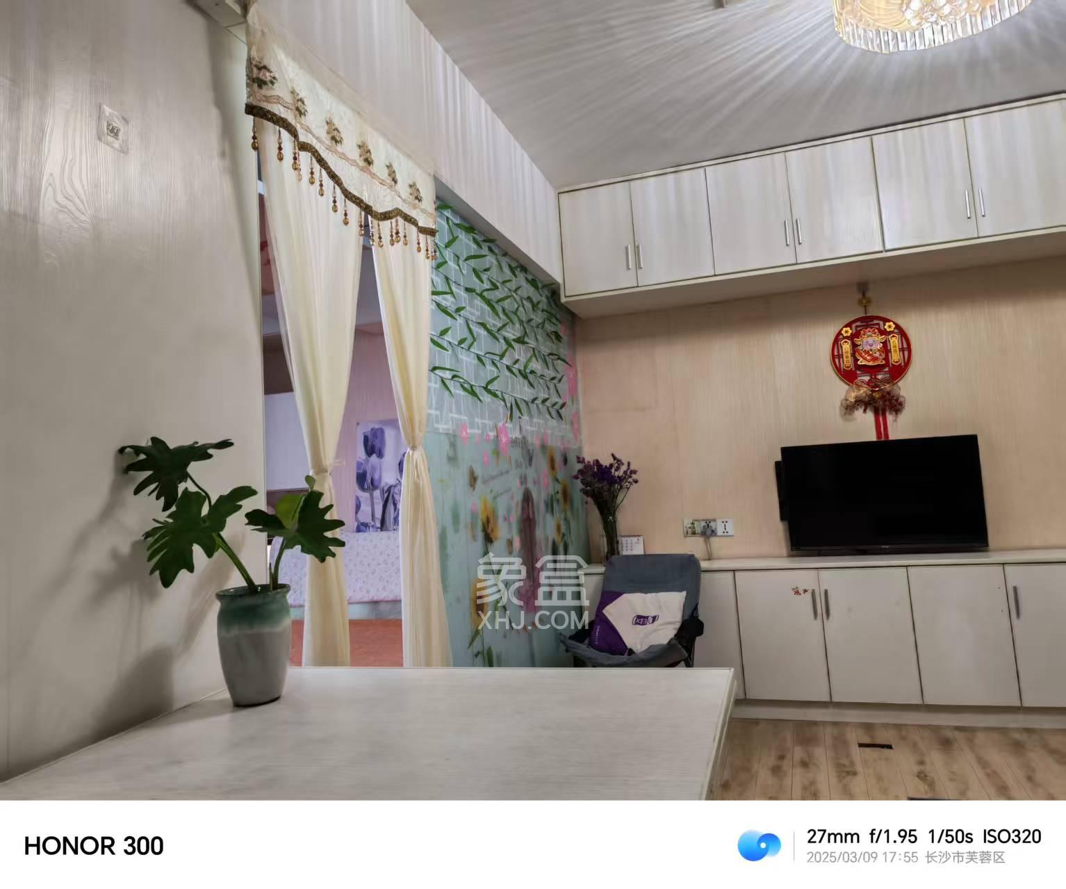 上东印象  1室1厅1卫    1600.0元/月 上东印象  1室1厅1卫    1600.0元/月室内图