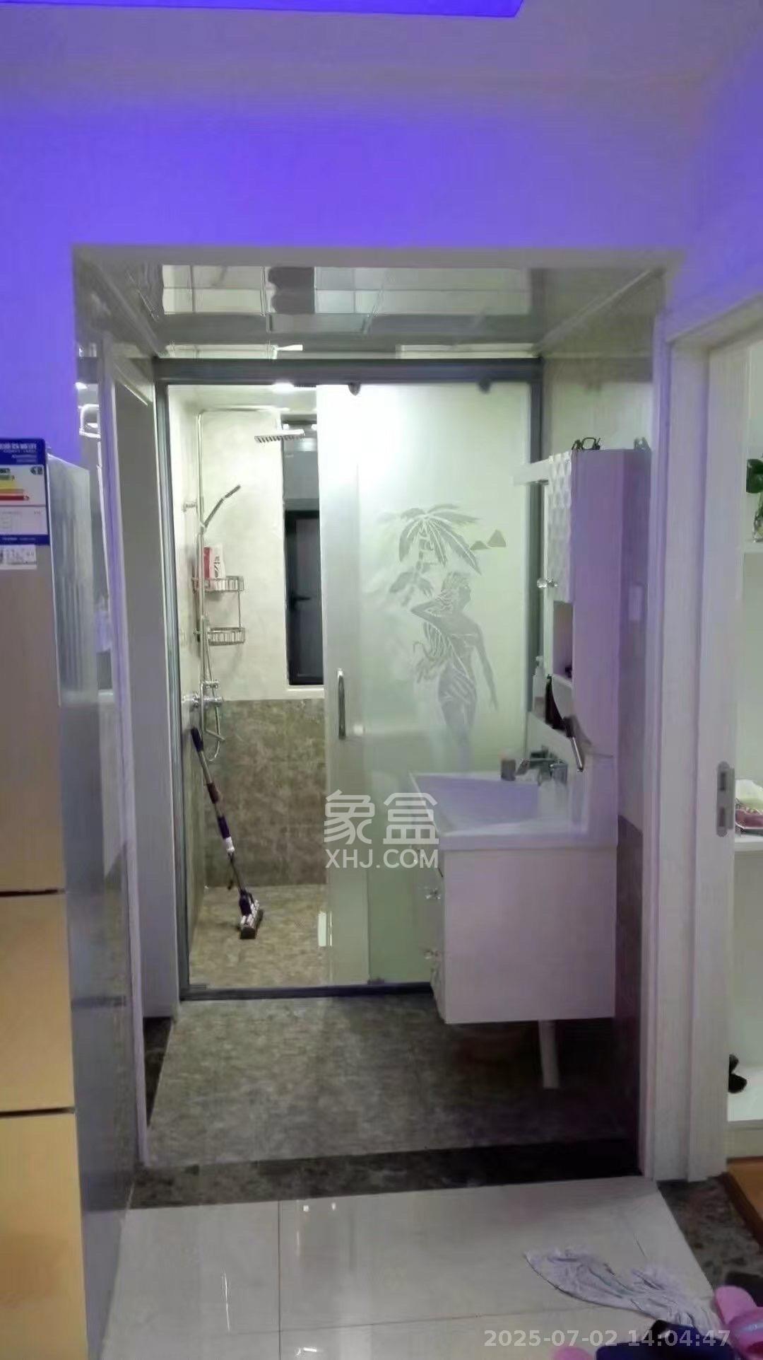 上峰苑(兰亭玥岛) 1室1厅1卫 2200.0元/月 上峰苑(兰亭玥岛) 1室1厅1卫 2200.0元/月室内图