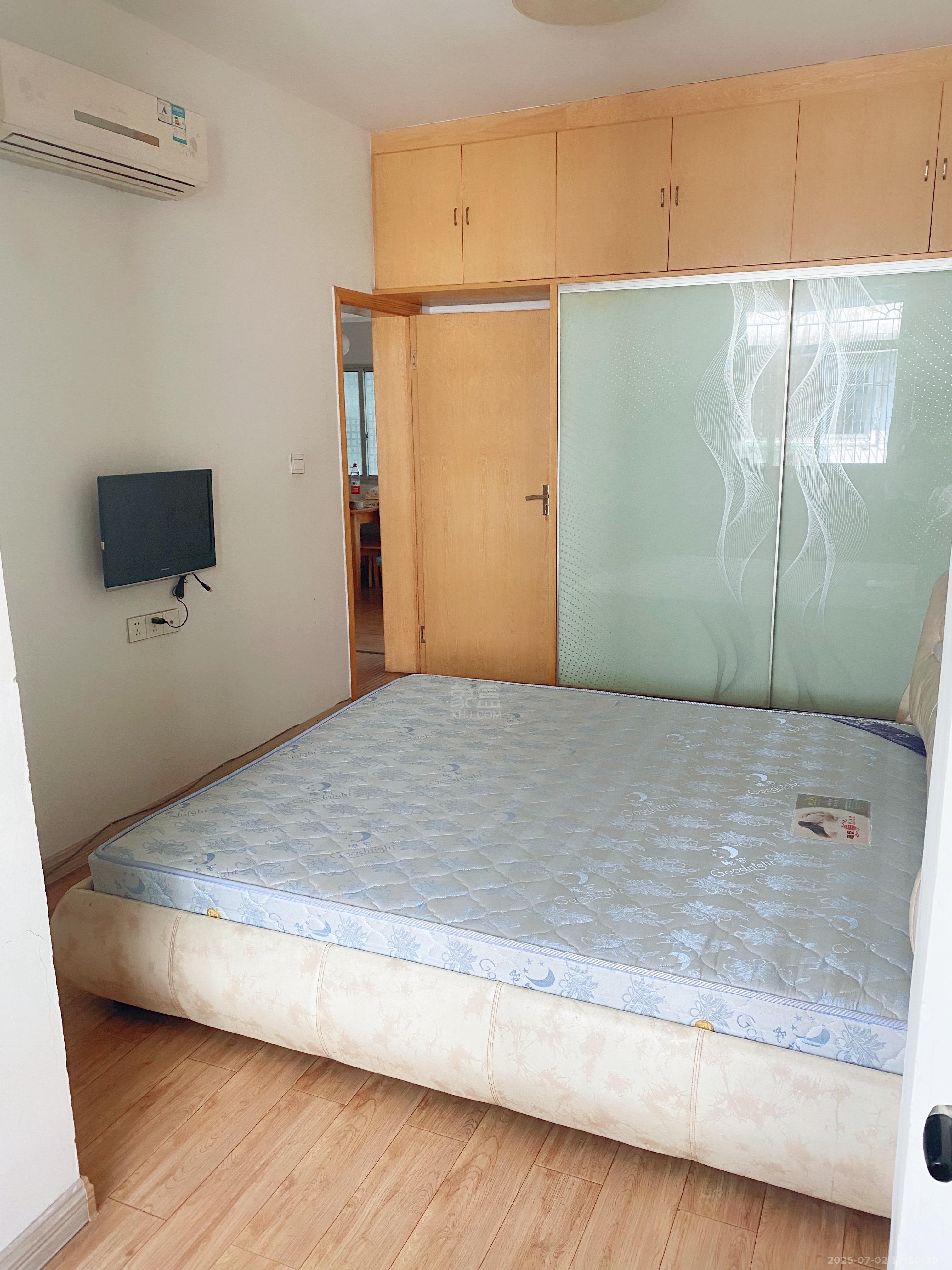 一水厂生活区  1室0厅0卫    1000.0元/月 一水厂生活区  1室0厅0卫    1000.0元/月室内图