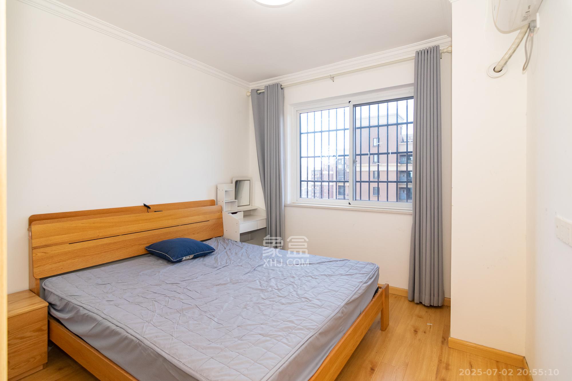 新城国际花都 3室2厅2卫 75.0万 新城国际花都 3室2厅2卫 75.0万卧室