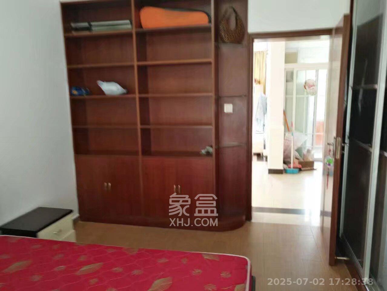 芙蓉苑  3室2厅1卫    2600.0元/月 芙蓉苑  3室2厅1卫    2600.0元/月室内图