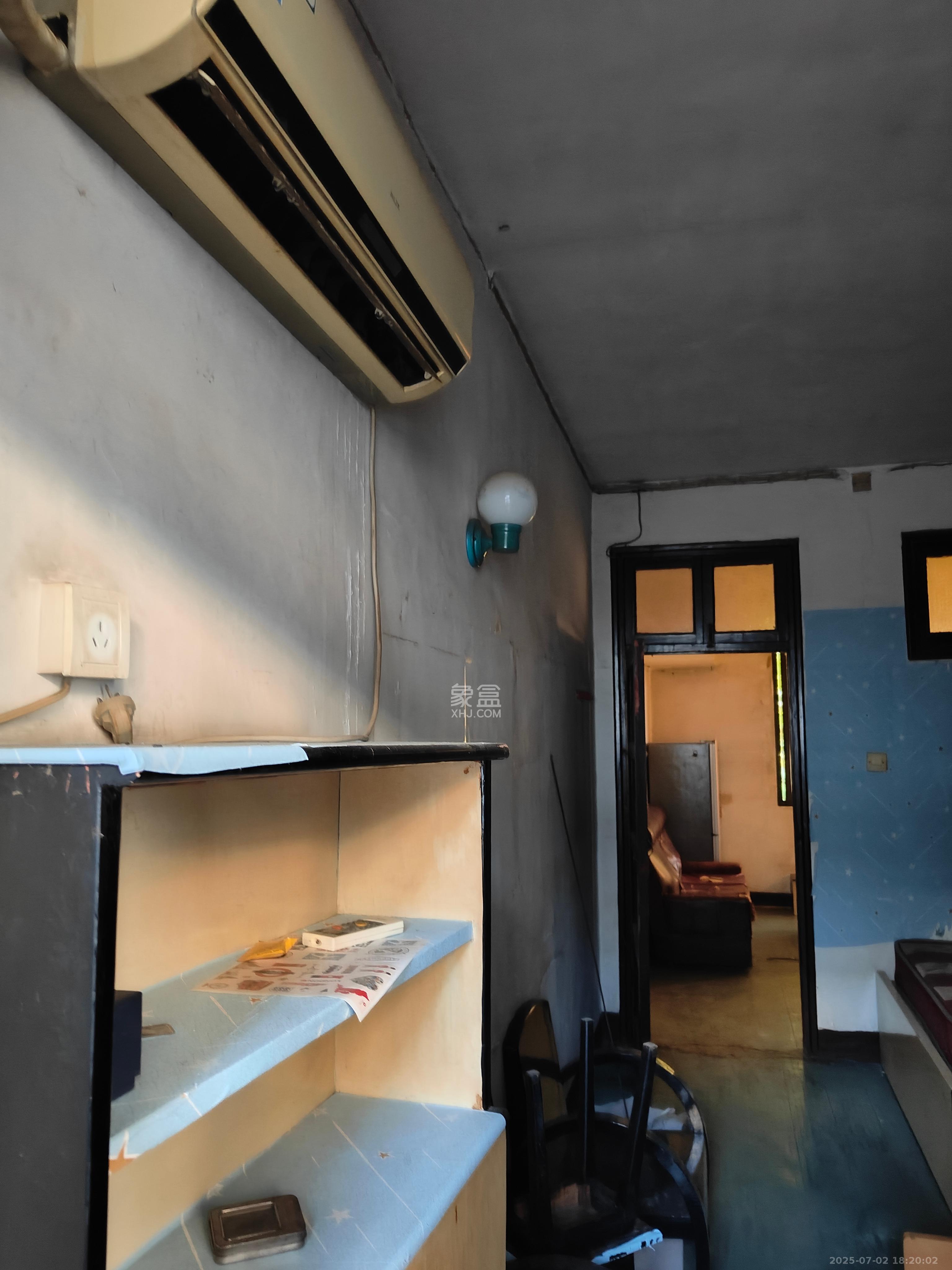 砂子塘社区  2室1厅1卫    700.0元/月 砂子塘社区  2室1厅1卫    700.0元/月室内图