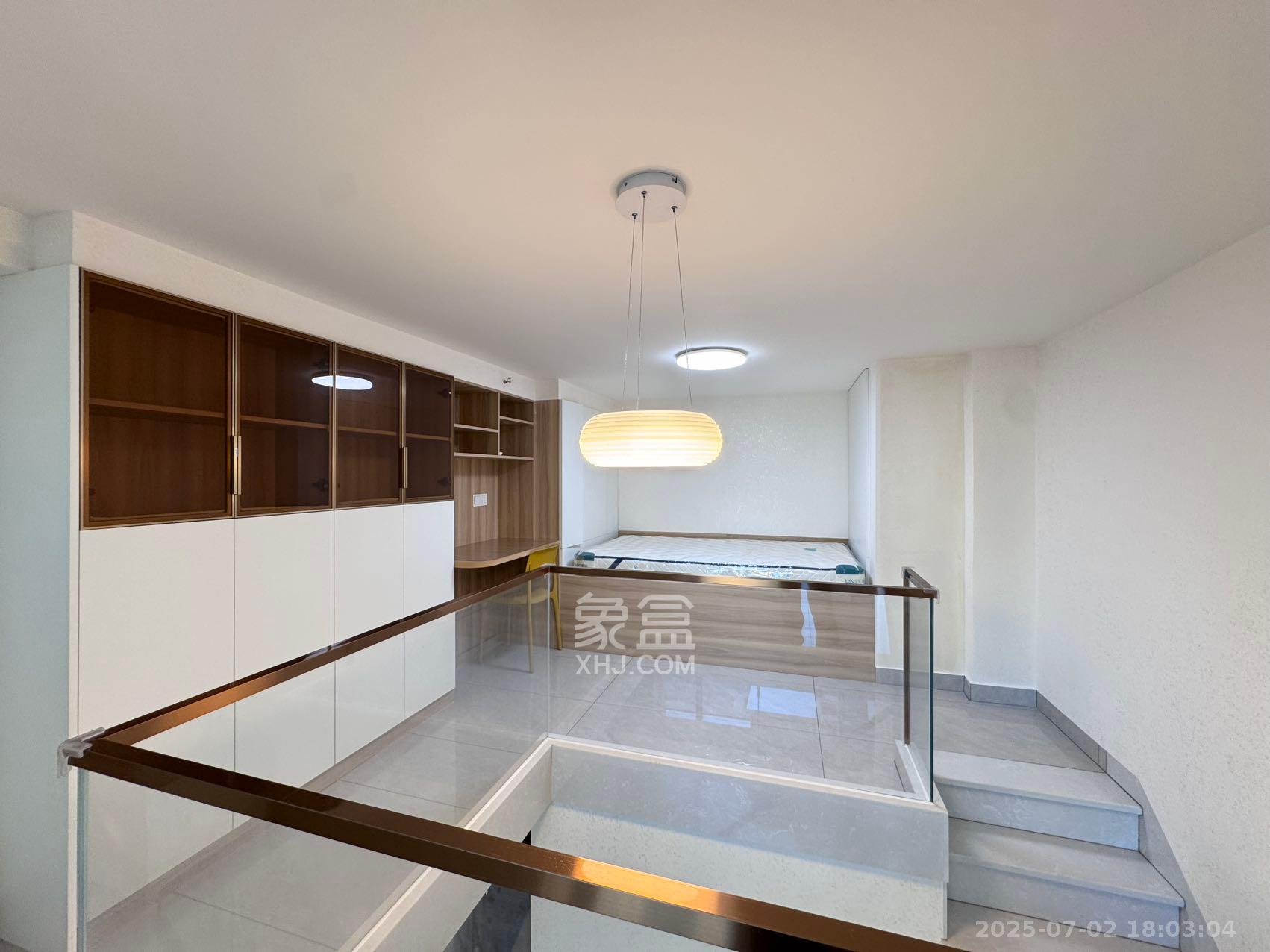 卓越中寰  2室1厅1卫    2800.0元/月 卓越中寰  2室1厅1卫    2800.0元/月室内图