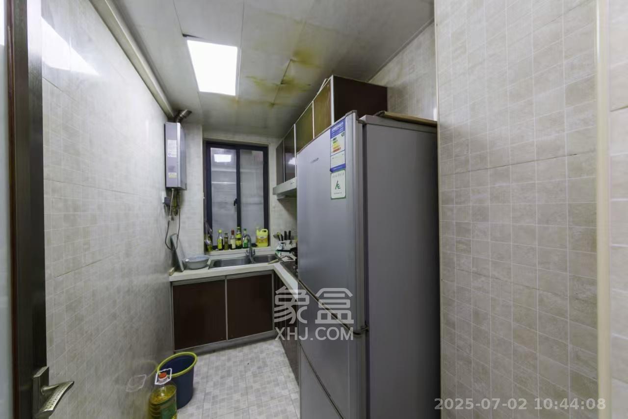 长大彩虹都  2室2厅1卫   1800.00元/月室内图