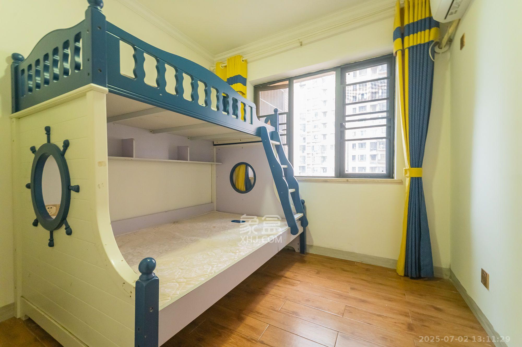 深业睿城  3室2厅2卫    2400.0元/月室内图