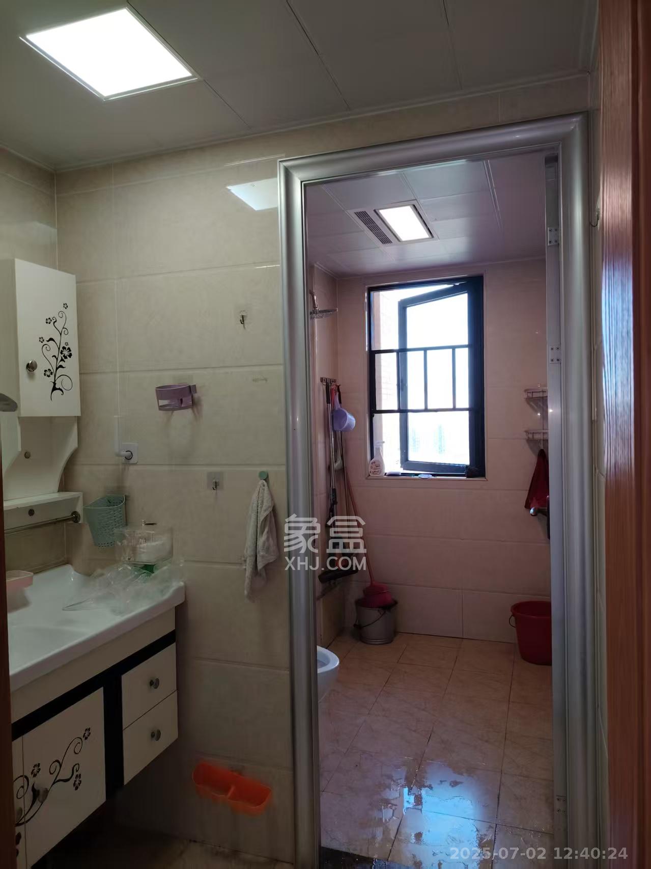 中建芙蓉嘉苑  2室2厅1卫   2500.00元/月室内图