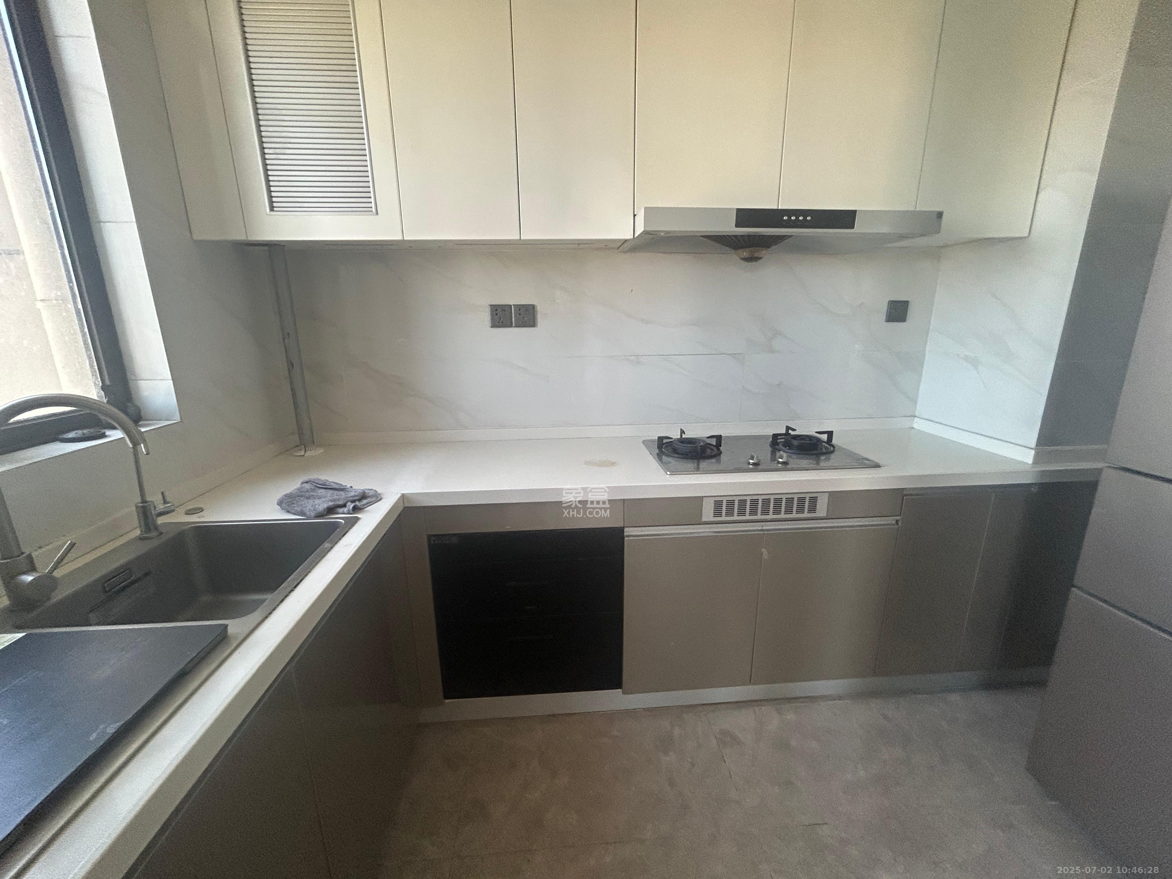 招商华发依云曦城 4室2厅2卫 3200.0元/月 招商华发依云曦城 4室2厅2卫 3200.0元/月室内图