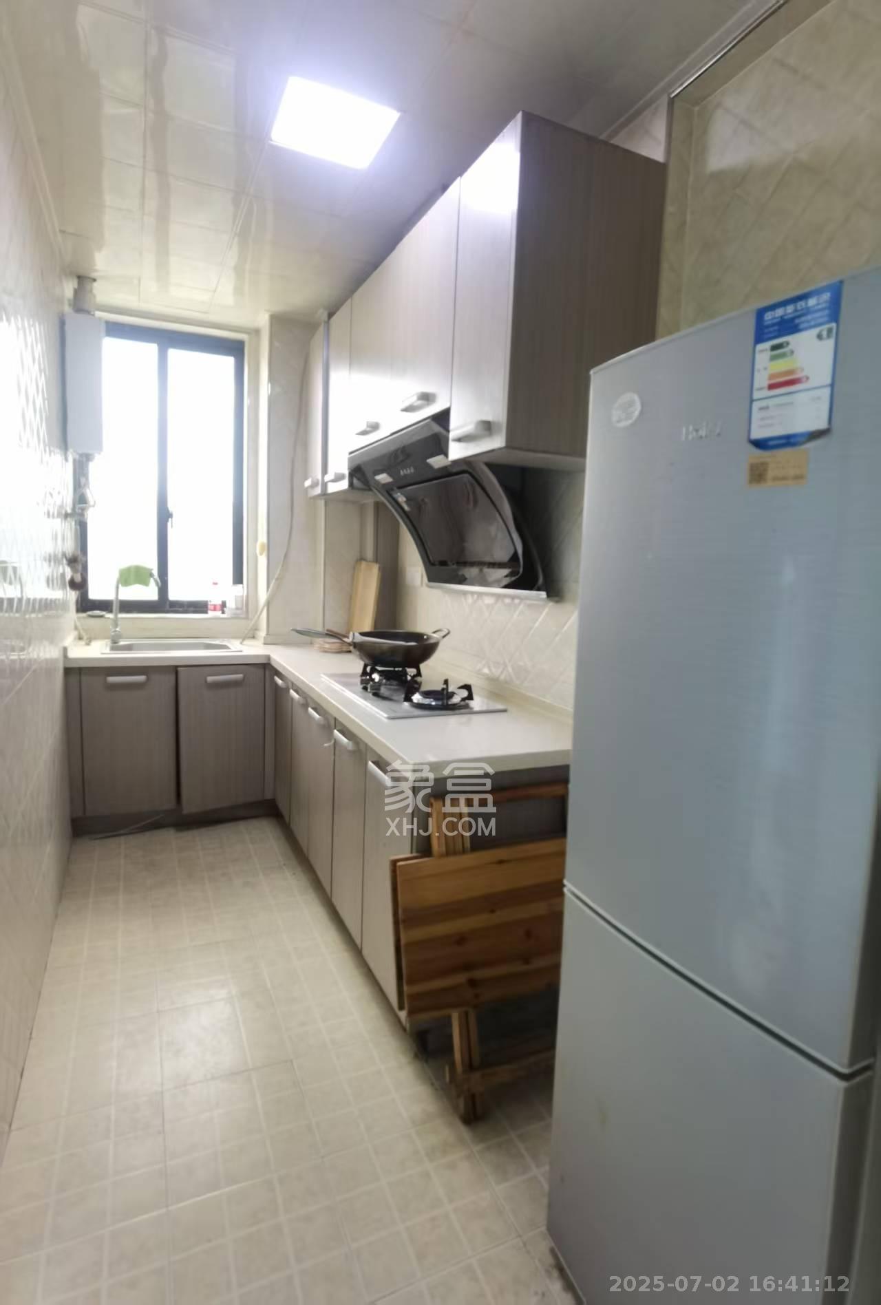 乾源国际  1室1厅1卫   1300.00元/月室内图