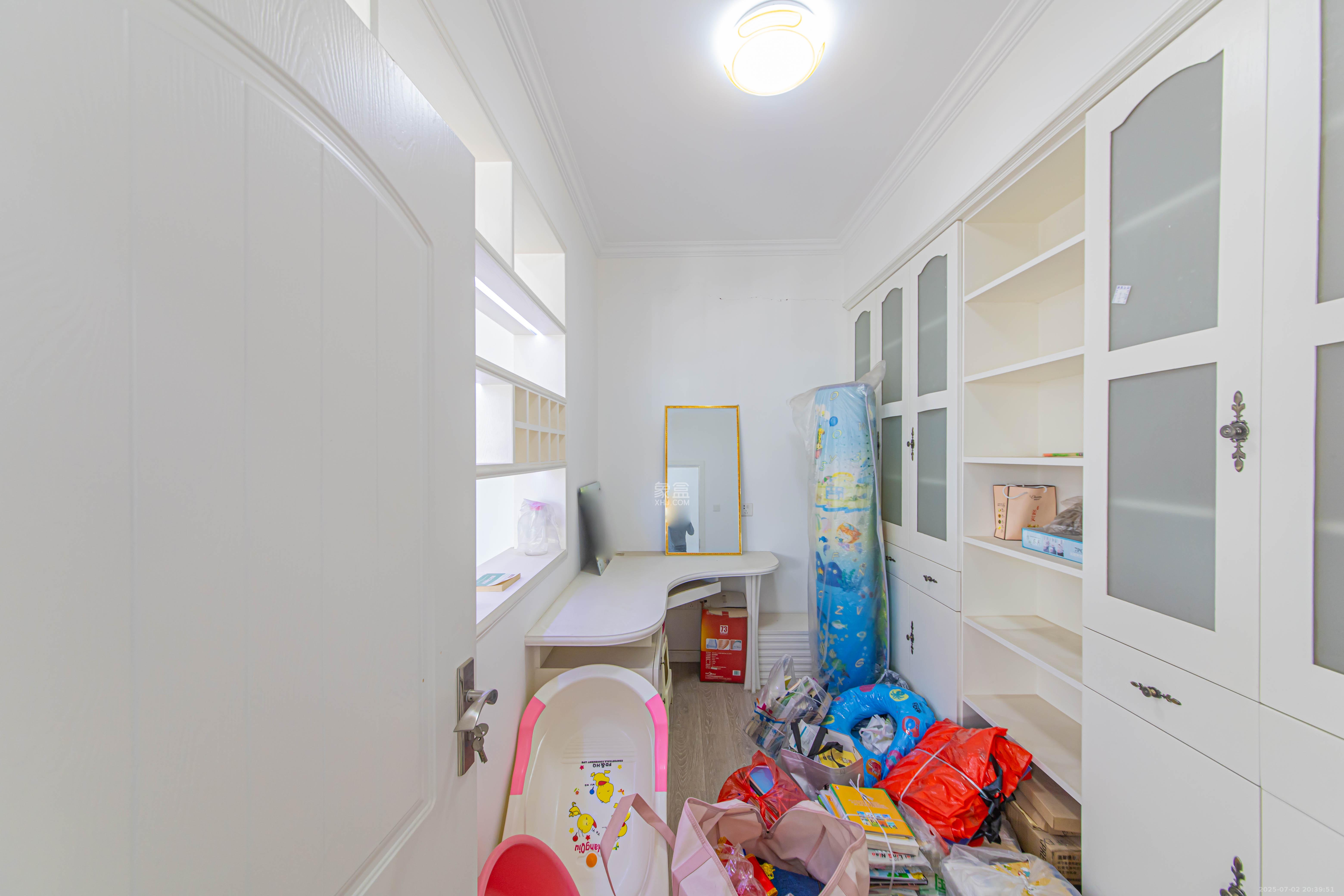 夏威夷碧水春城(碧桂园城市花园) 4室2厅1卫 82.8万 夏威夷碧水春城(碧桂园城市花园) 4室2厅1卫 82.8万卧室