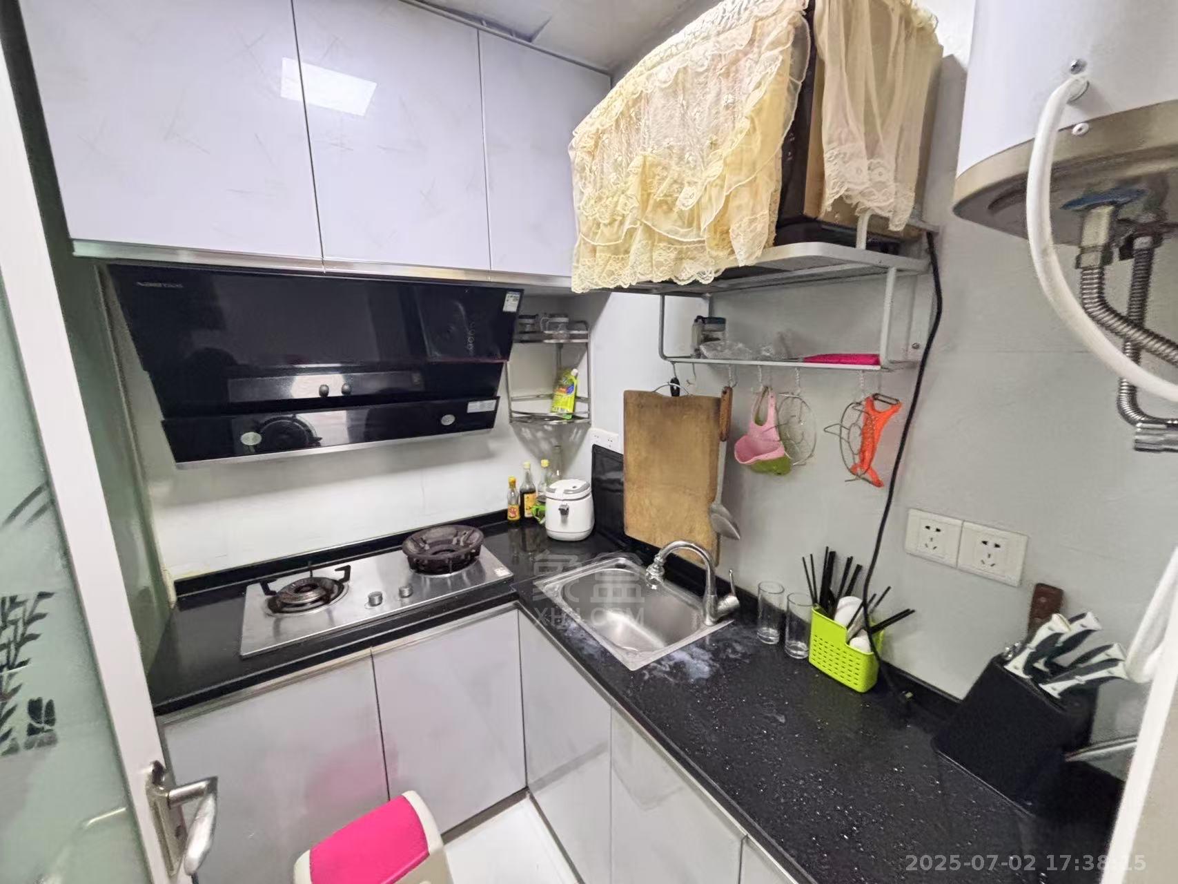 和厚园小区二期 1室1厅1卫 1000.00元/月 和厚园小区二期 1室1厅1卫 1000.00元/月室内图