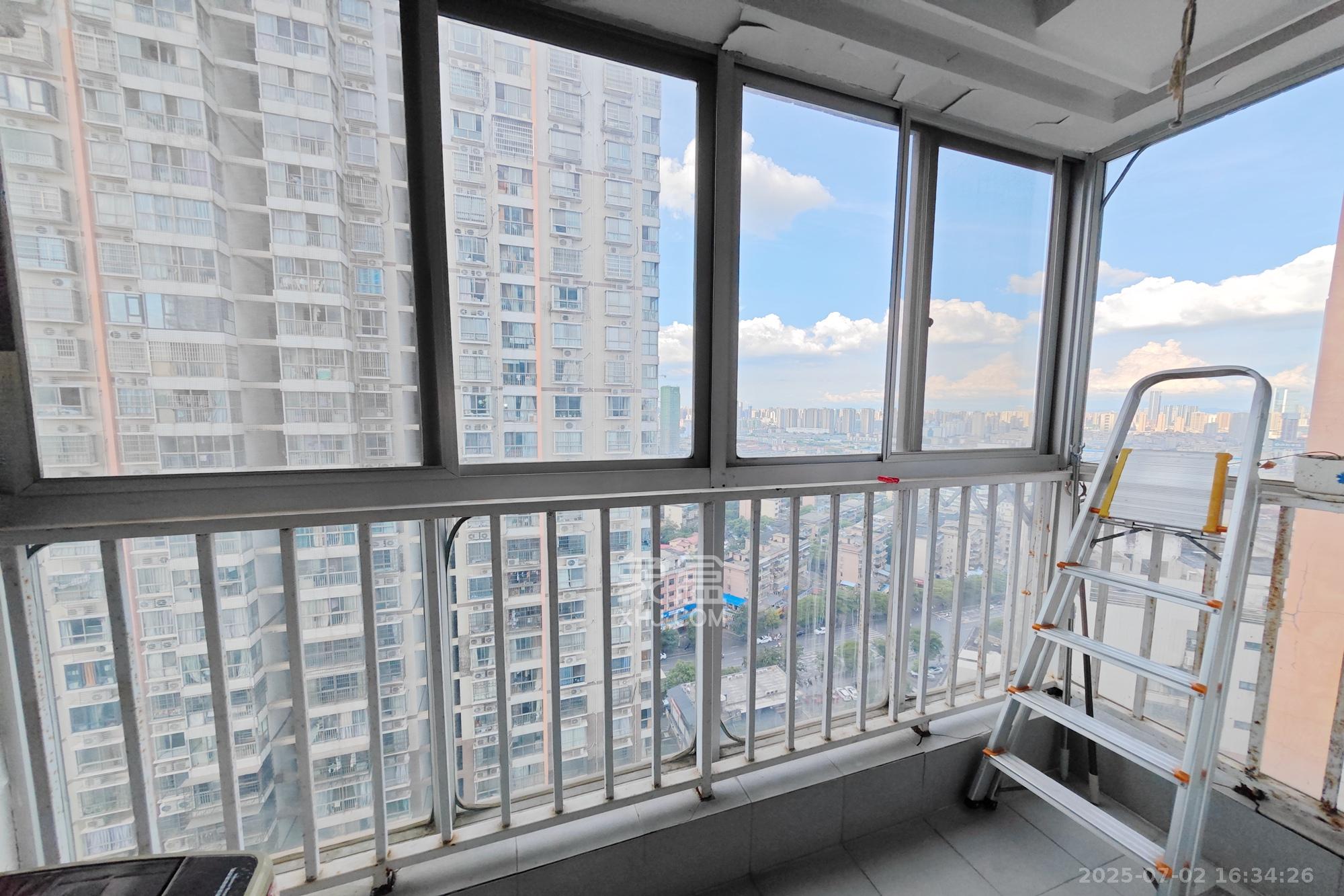 东方新世界 2室2厅1卫 2300.0元/月 东方新世界 2室2厅1卫 2300.0元/月室内图