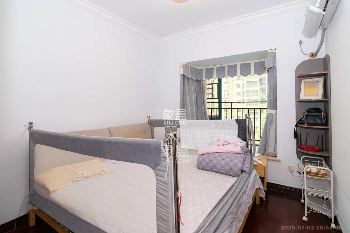 富基世纪公园  3室2厅1卫    53.8万 富基世纪公园  3室2厅1卫    53.8万卧室