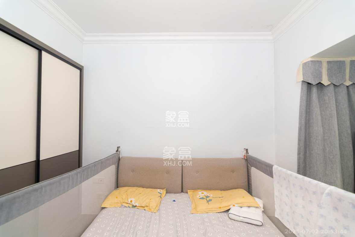 富基世纪公园  3室2厅1卫    53.8万 富基世纪公园  3室2厅1卫    53.8万卧室