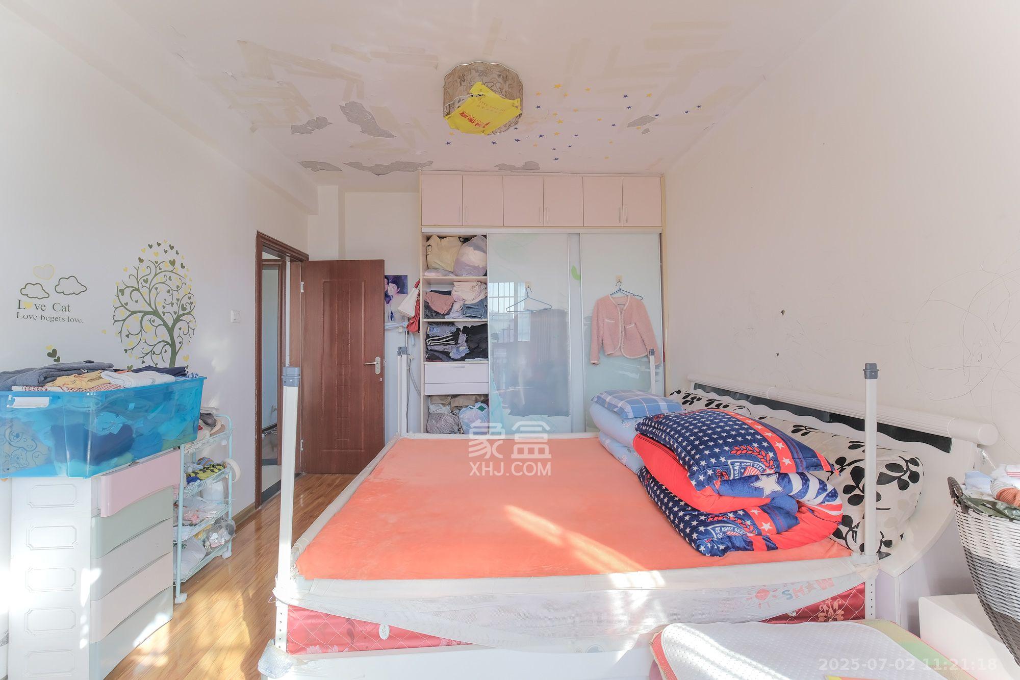 山水湾 3室1厅1卫 1800.0元/月 山水湾 3室1厅1卫 1800.0元/月室内图