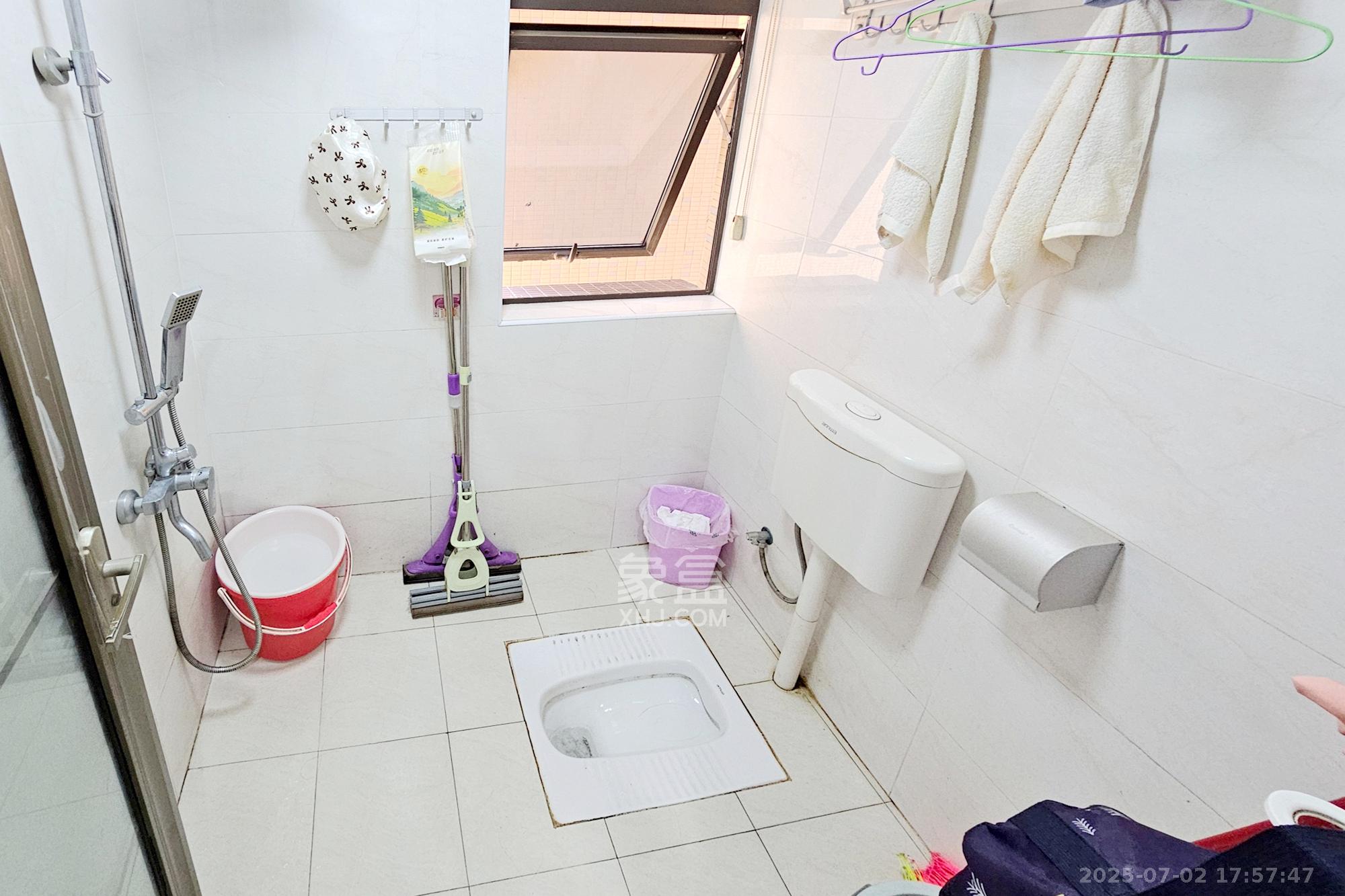 阳光城尚东湾青云苑 3室2厅2卫 118.00万 阳光城尚东湾青云苑 3室2厅2卫 118.00万卫生间