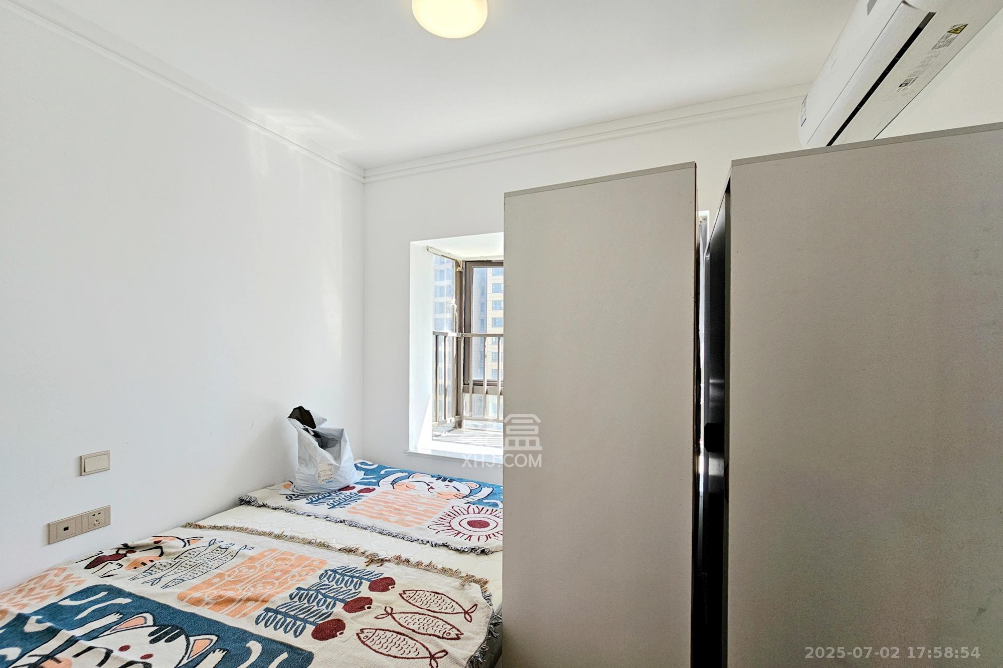 阳光城尚东湾青柠园 3室2厅2卫 108.0万 阳光城尚东湾青柠园 3室2厅2卫 108.0万卧室