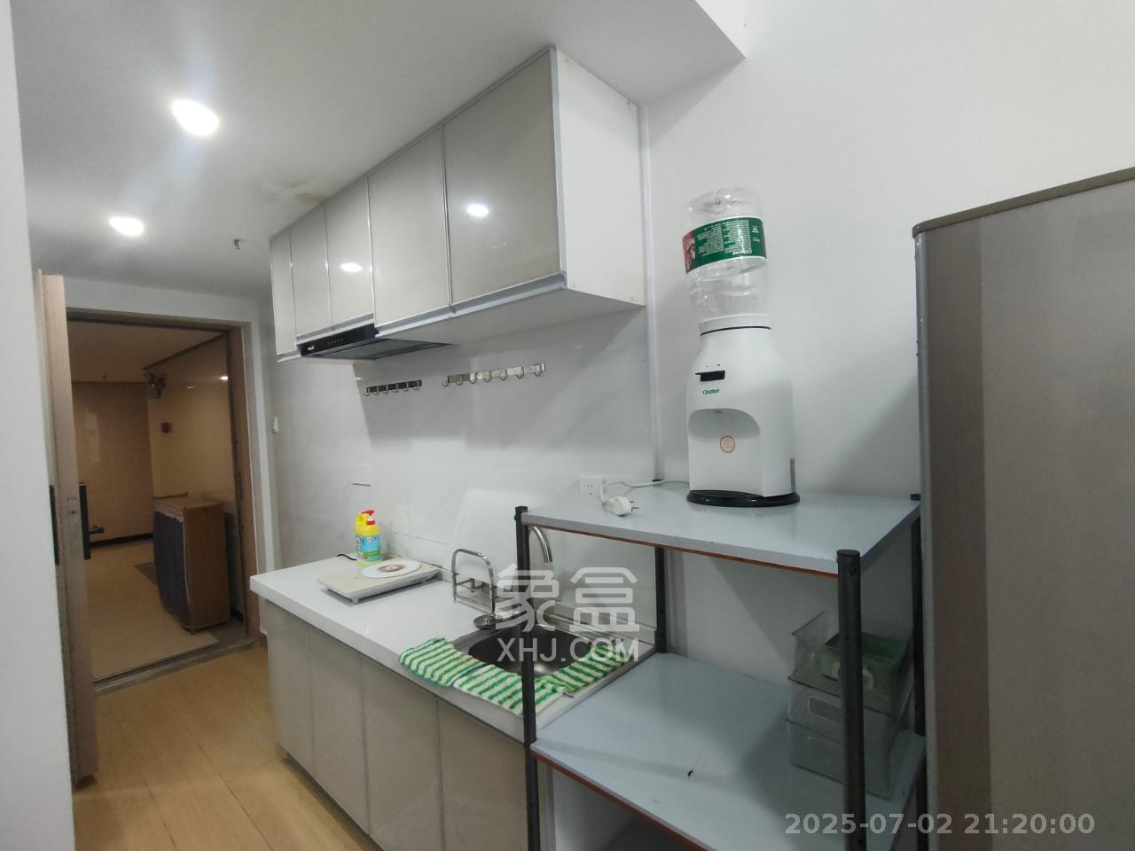 卓越浅水湾  1室1厅1卫   1500.00元/月室内图