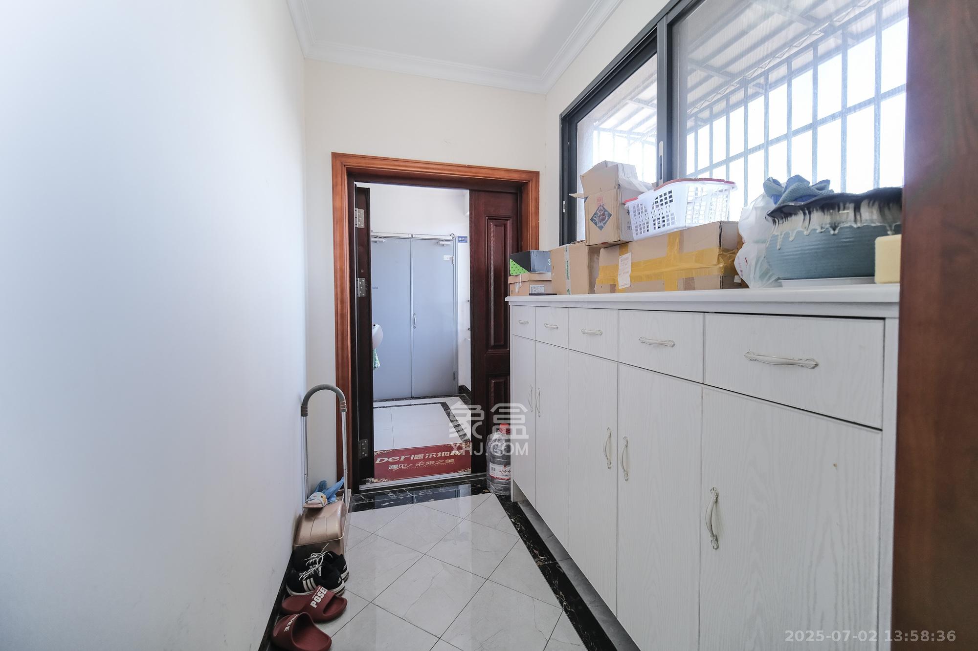 荣盛花语城  3室2厅2卫    100.0万 荣盛花语城  3室2厅2卫    100.0万其他