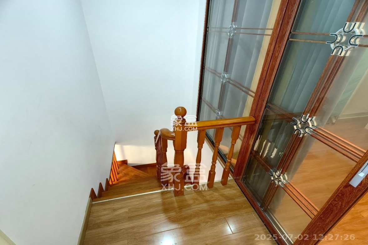 宏聚地中海  2室1厅1卫    1600.0元/月 宏聚地中海  2室1厅1卫    1600.0元/月室内图