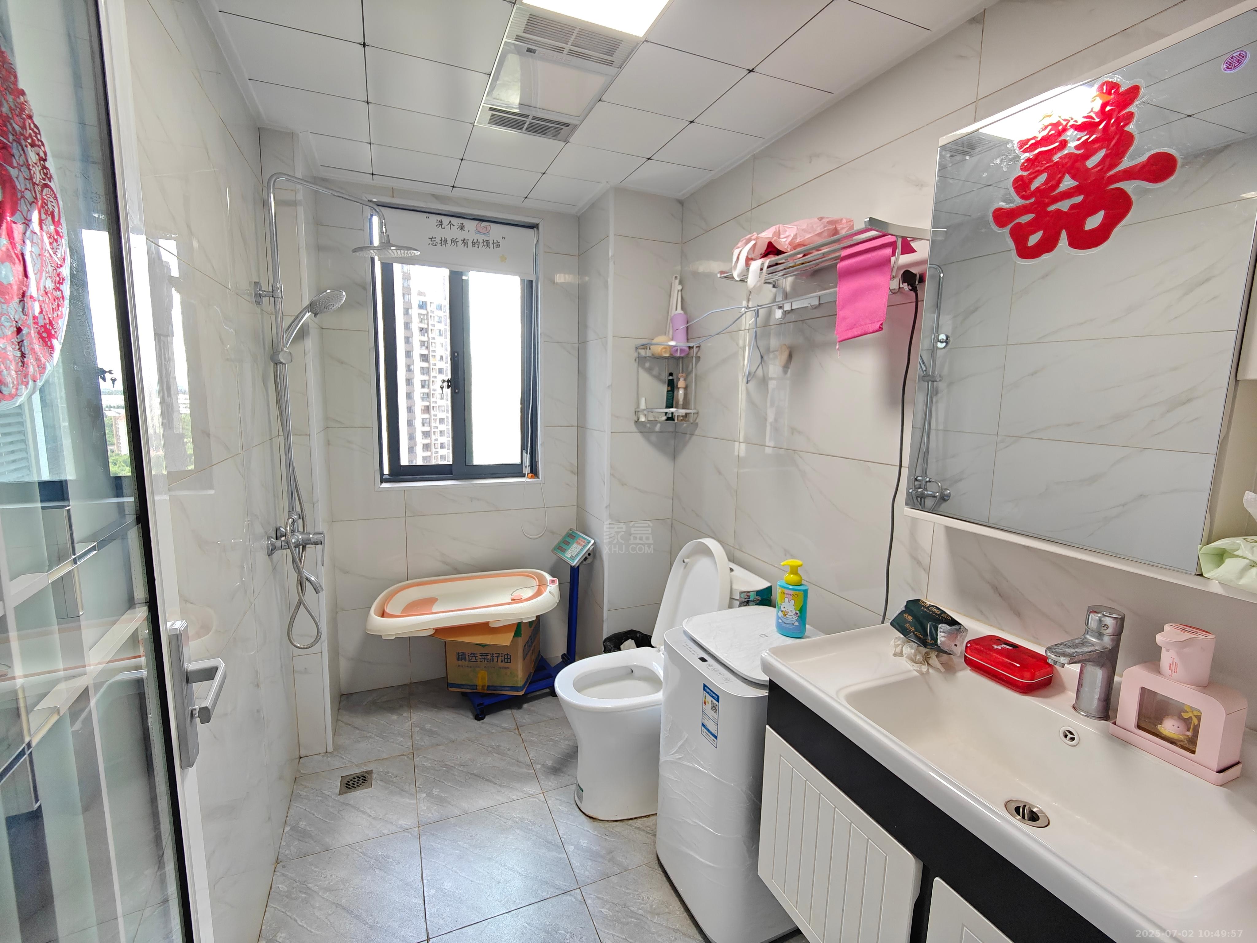 美的城四期 3室2厅2卫 2200.0元/月 美的城四期 3室2厅2卫 2200.0元/月室内图