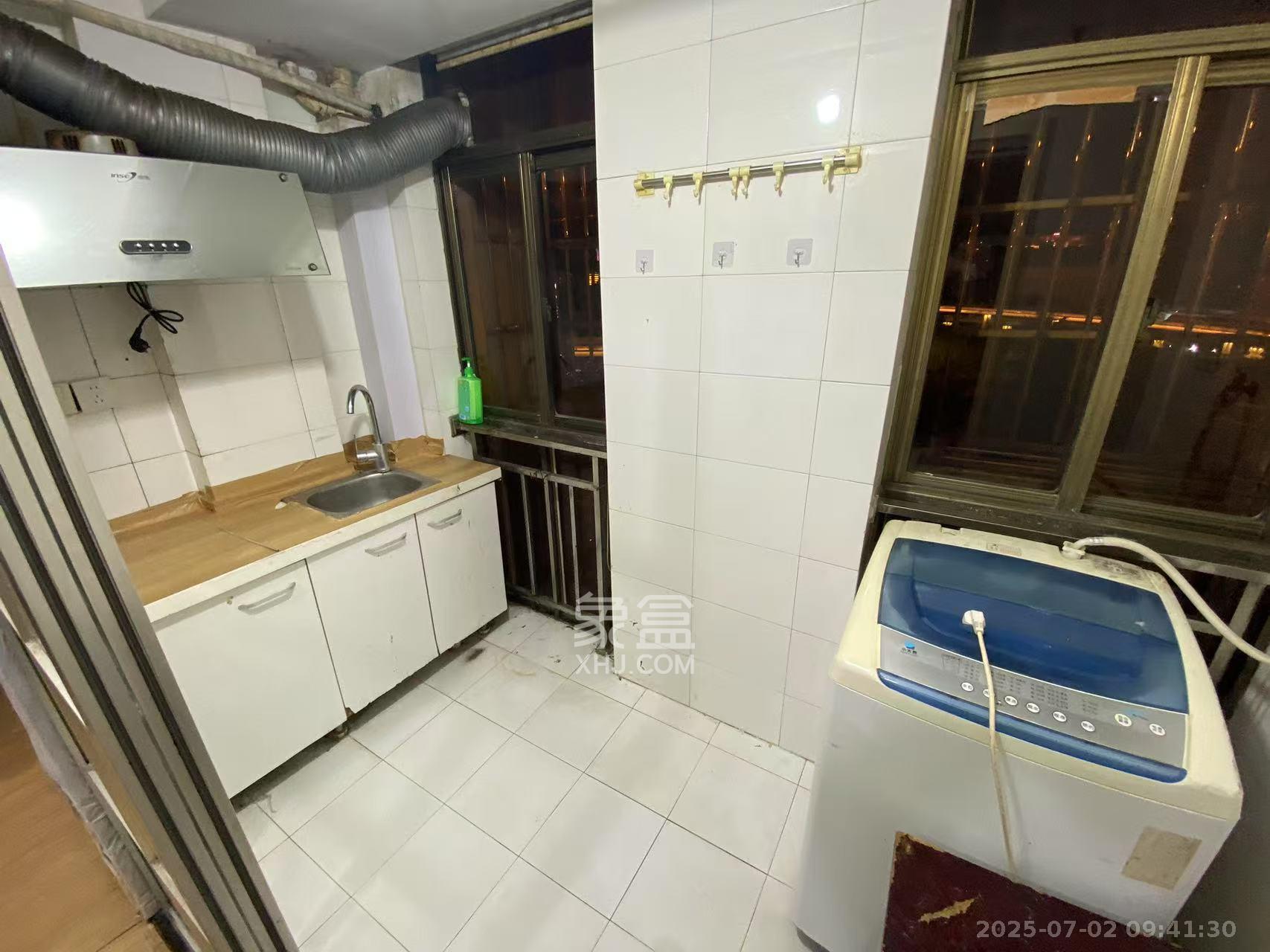 毛家桥大市场(胜利商贸市场) 1室1厅1卫 800.0元/月 毛家桥大市场(胜利商贸市场) 1室1厅1卫 800.0元/月室内图