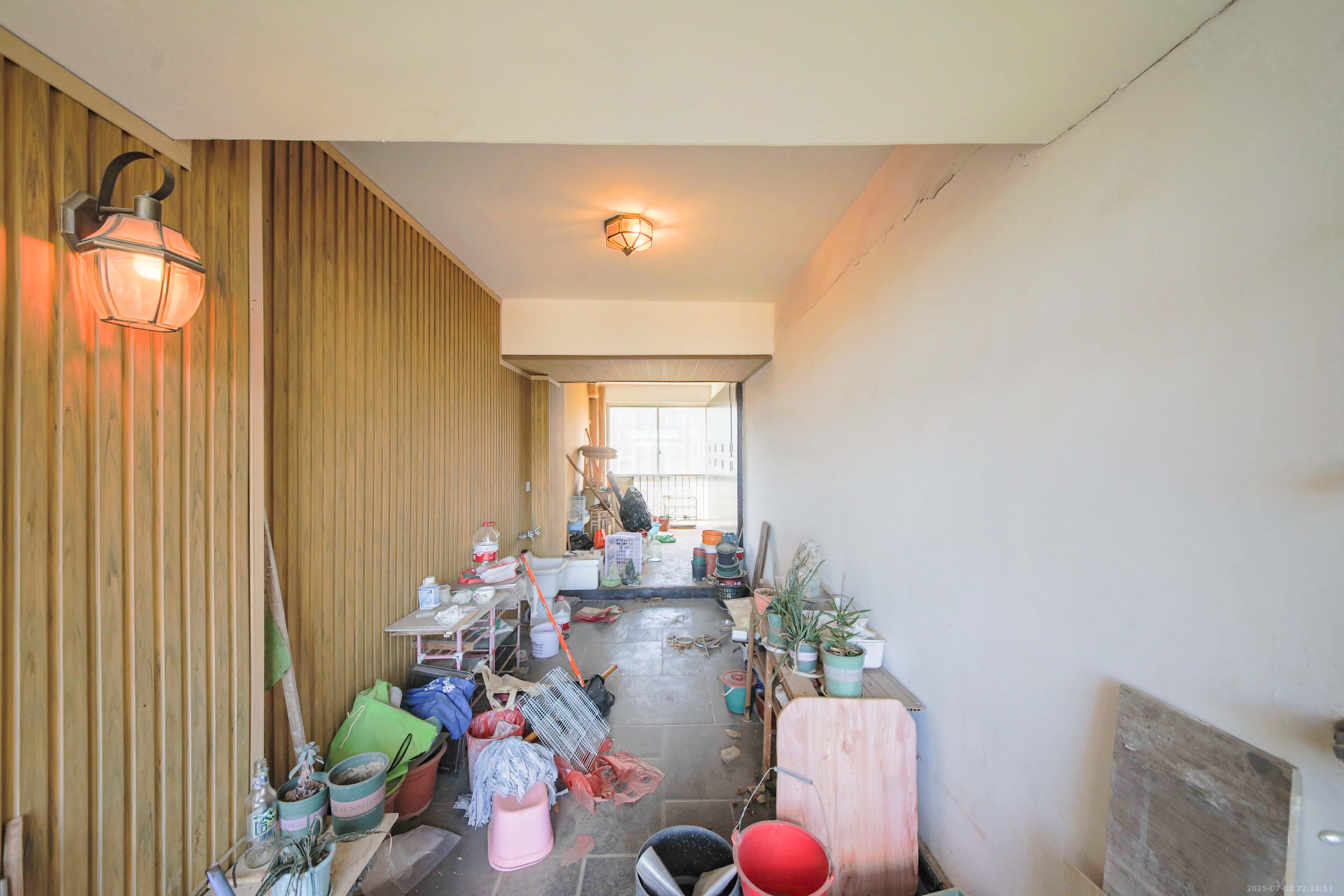 湘超景园  4室2厅2卫   198.00万其他