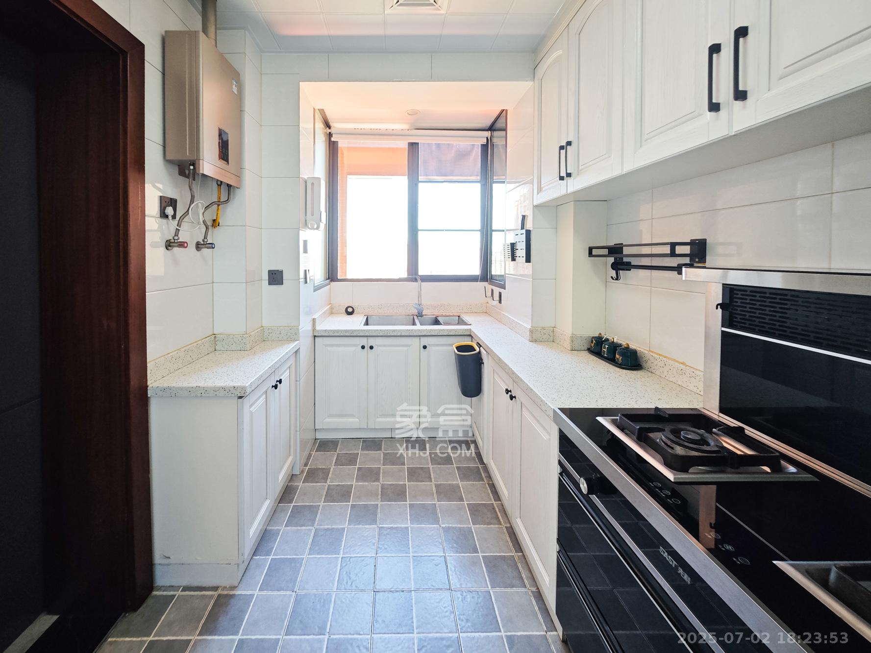 湘诚德峰小区A区 3室2厅2卫 110.0万 湘诚德峰小区A区 3室2厅2卫 110.0万其他