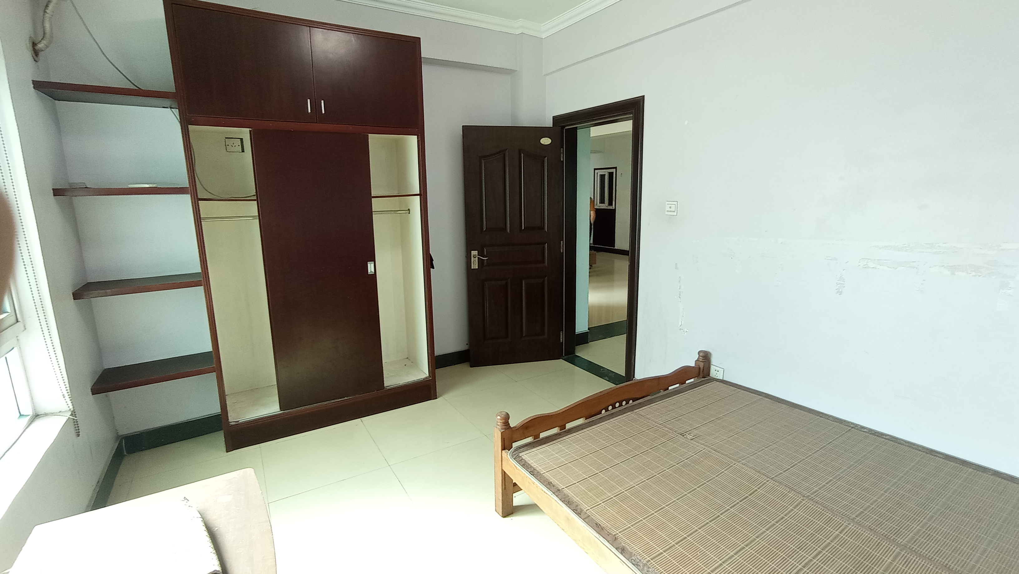 金华苑 3室2厅2卫 2200.0元/月 金华苑 3室2厅2卫 2200.0元/月室内图