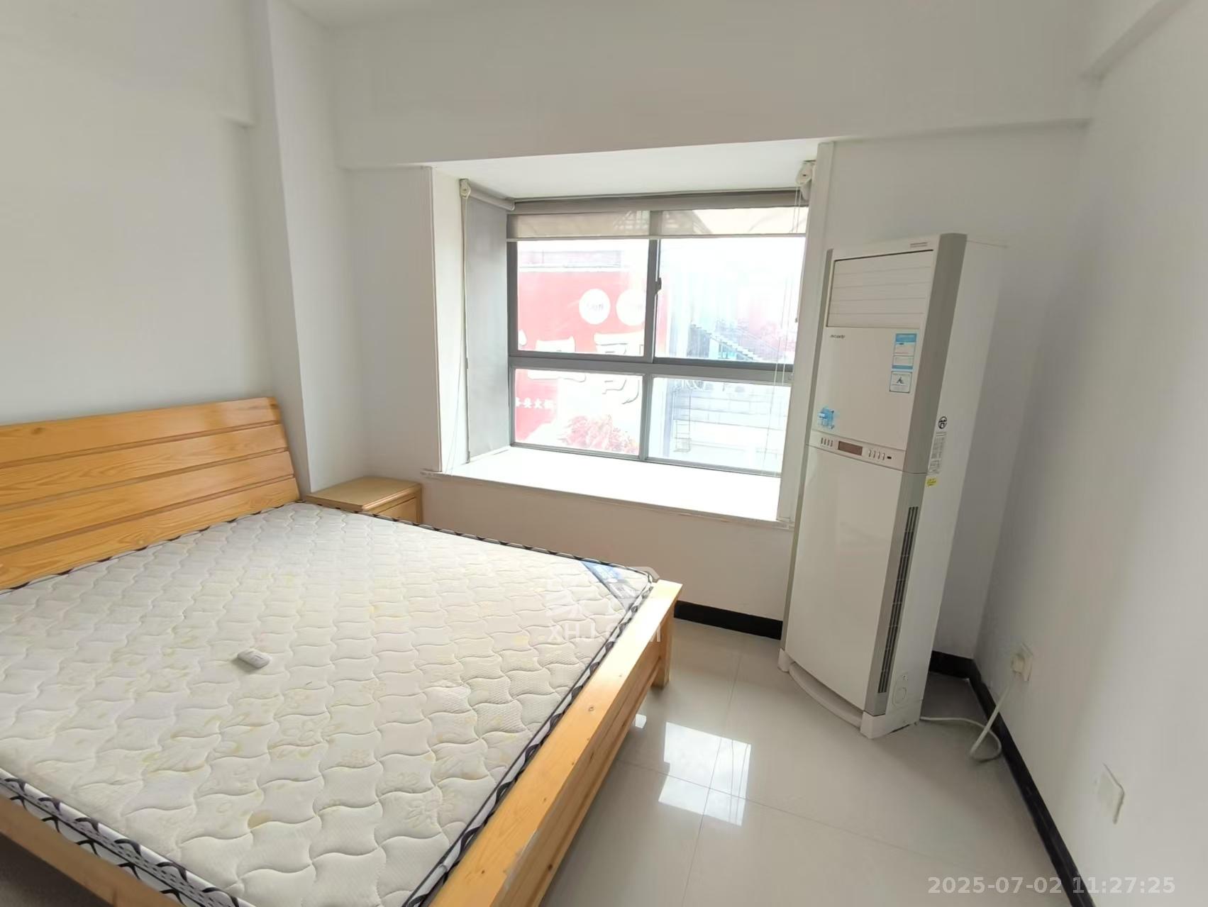 西罗亚大厦  1室1厅1卫    2100.0元/月室内图