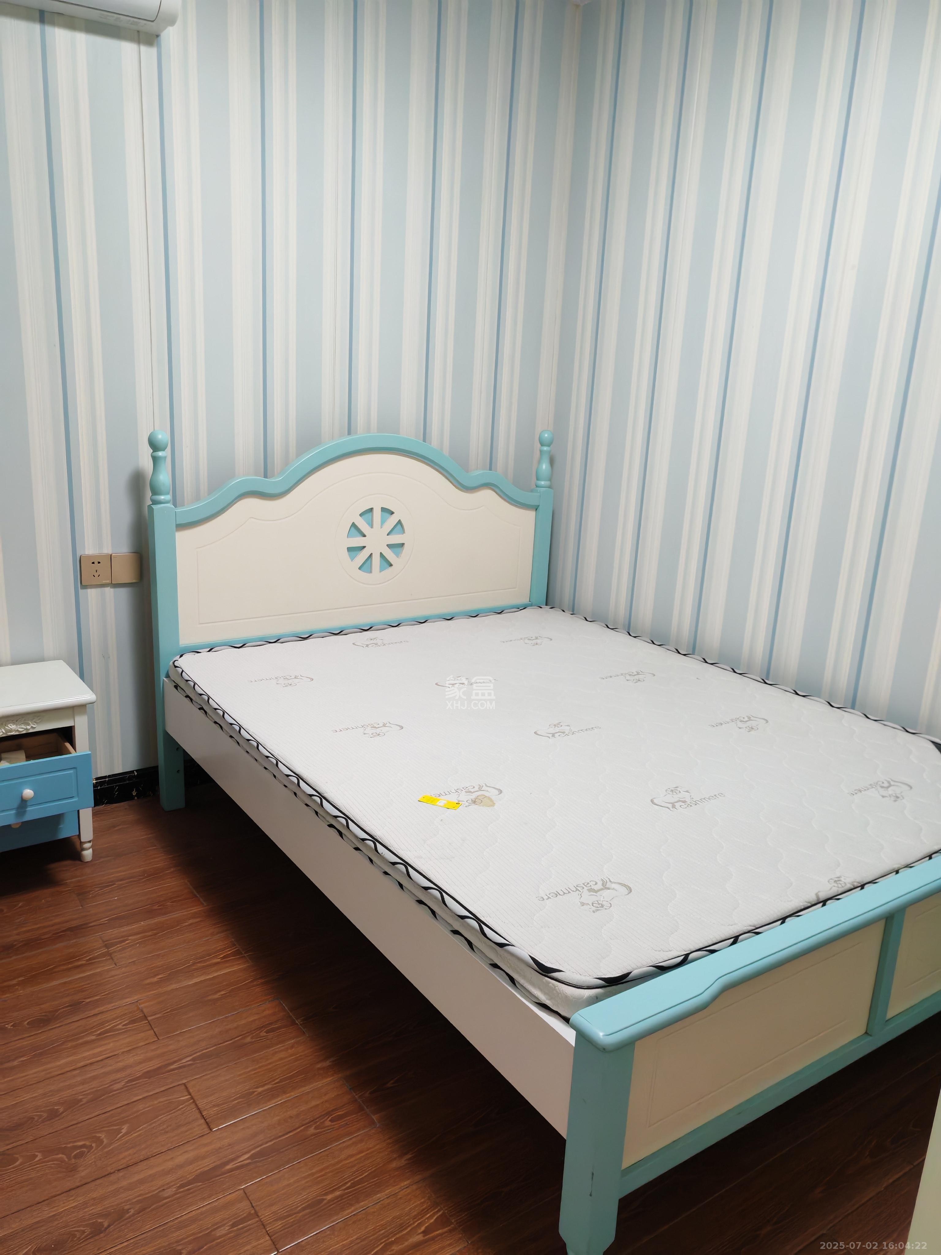 东方美地 3室2厅1卫 2300.0元/月 东方美地 3室2厅1卫 2300.0元/月室内图