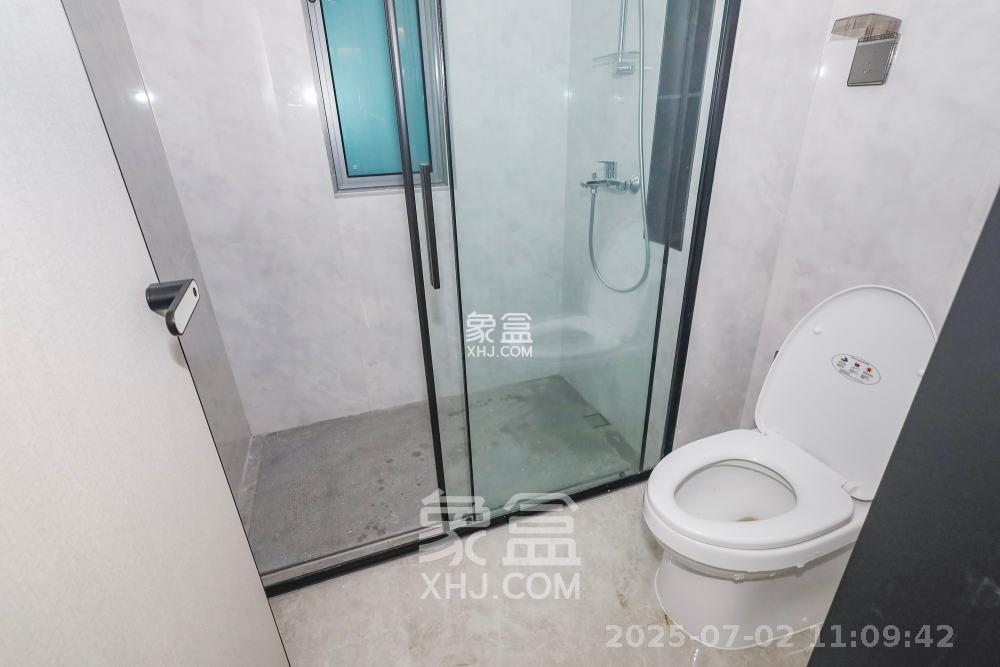 招商蛇口滨江境  4室2厅2卫   8000.00元/月室内图