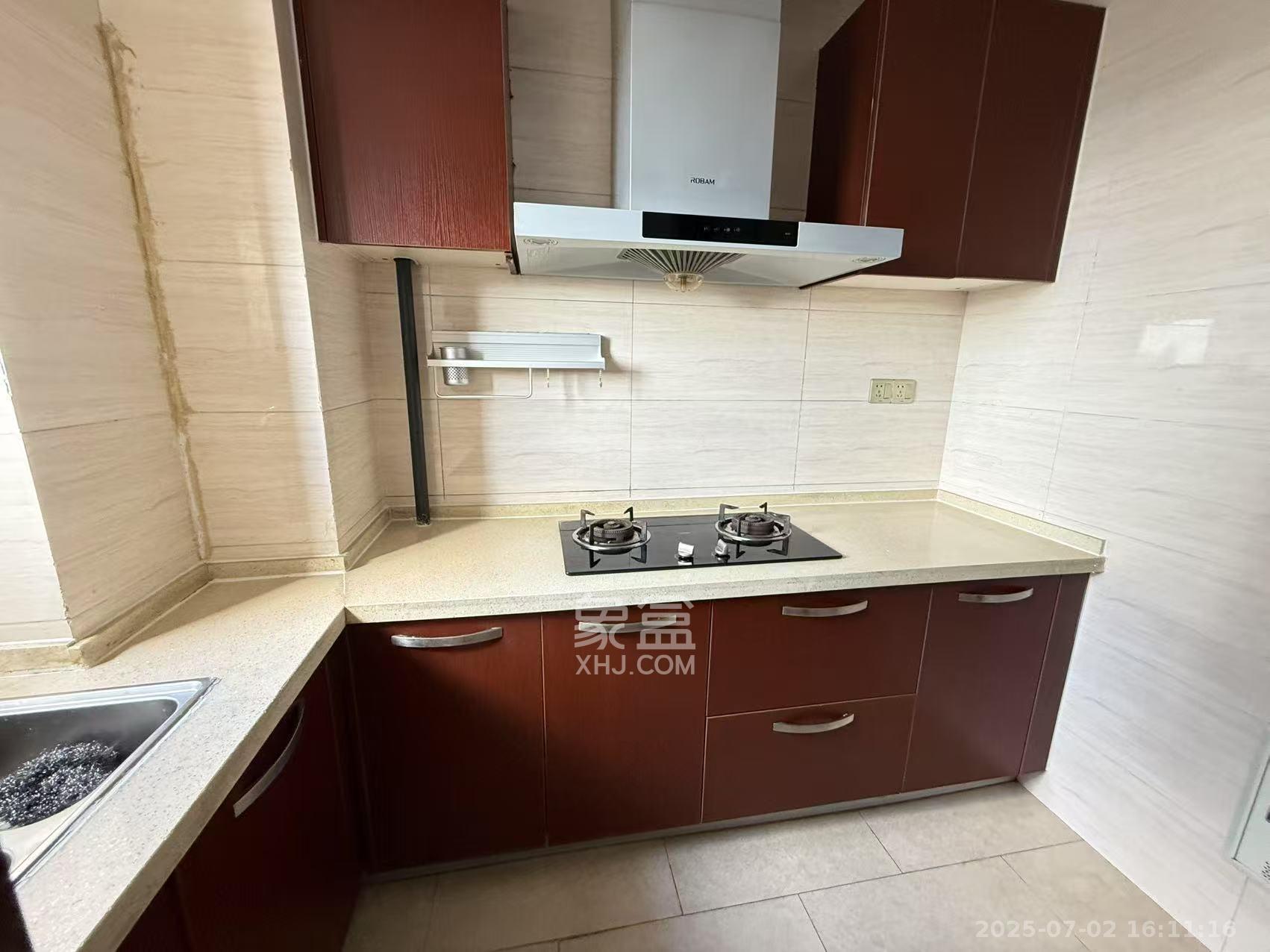 好莱城（弘德西街）  3室2厅1卫    2400.0元/月室内图