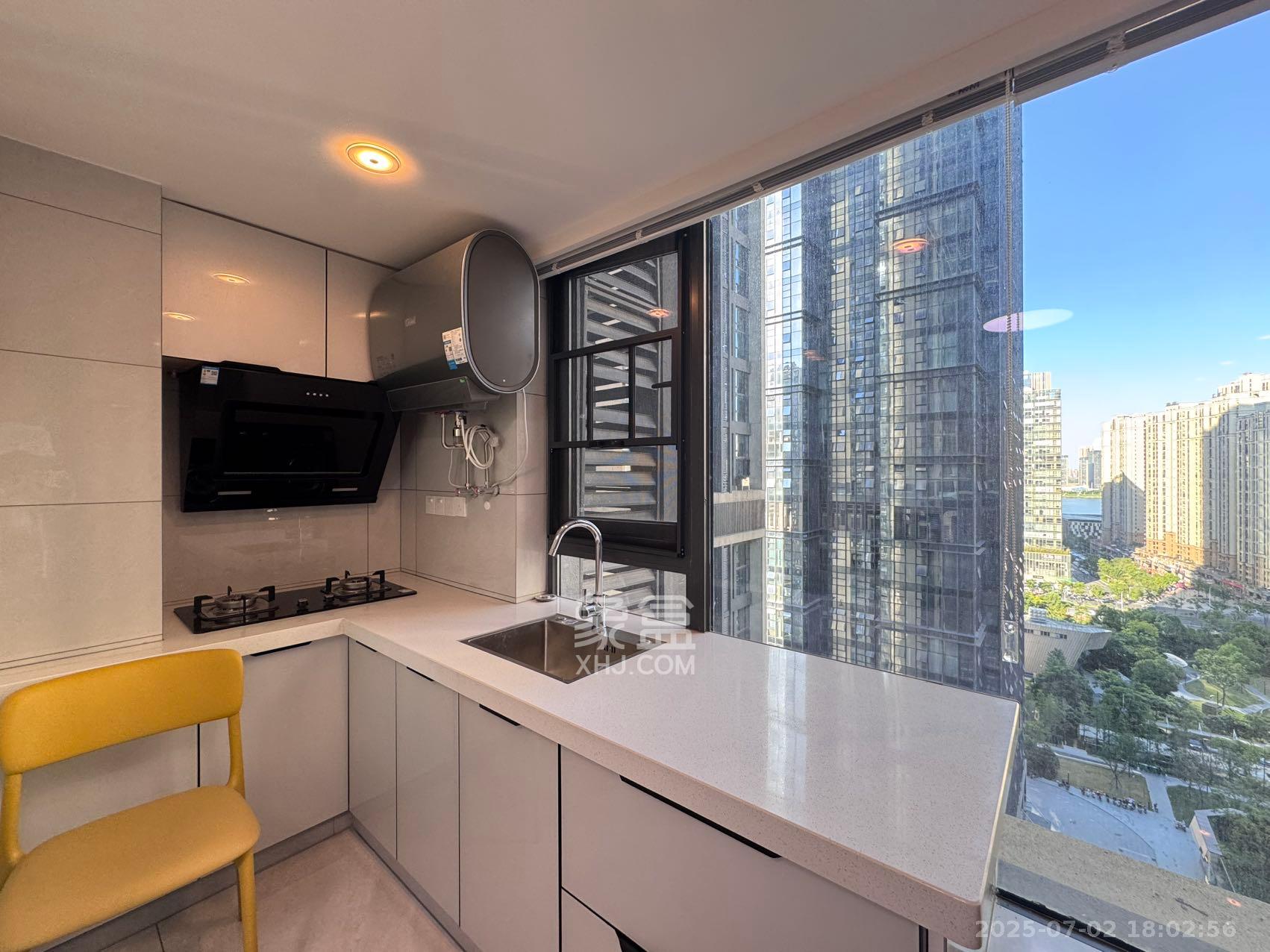 卓越中寰  2室1厅1卫    2800.0元/月 卓越中寰  2室1厅1卫    2800.0元/月室内图