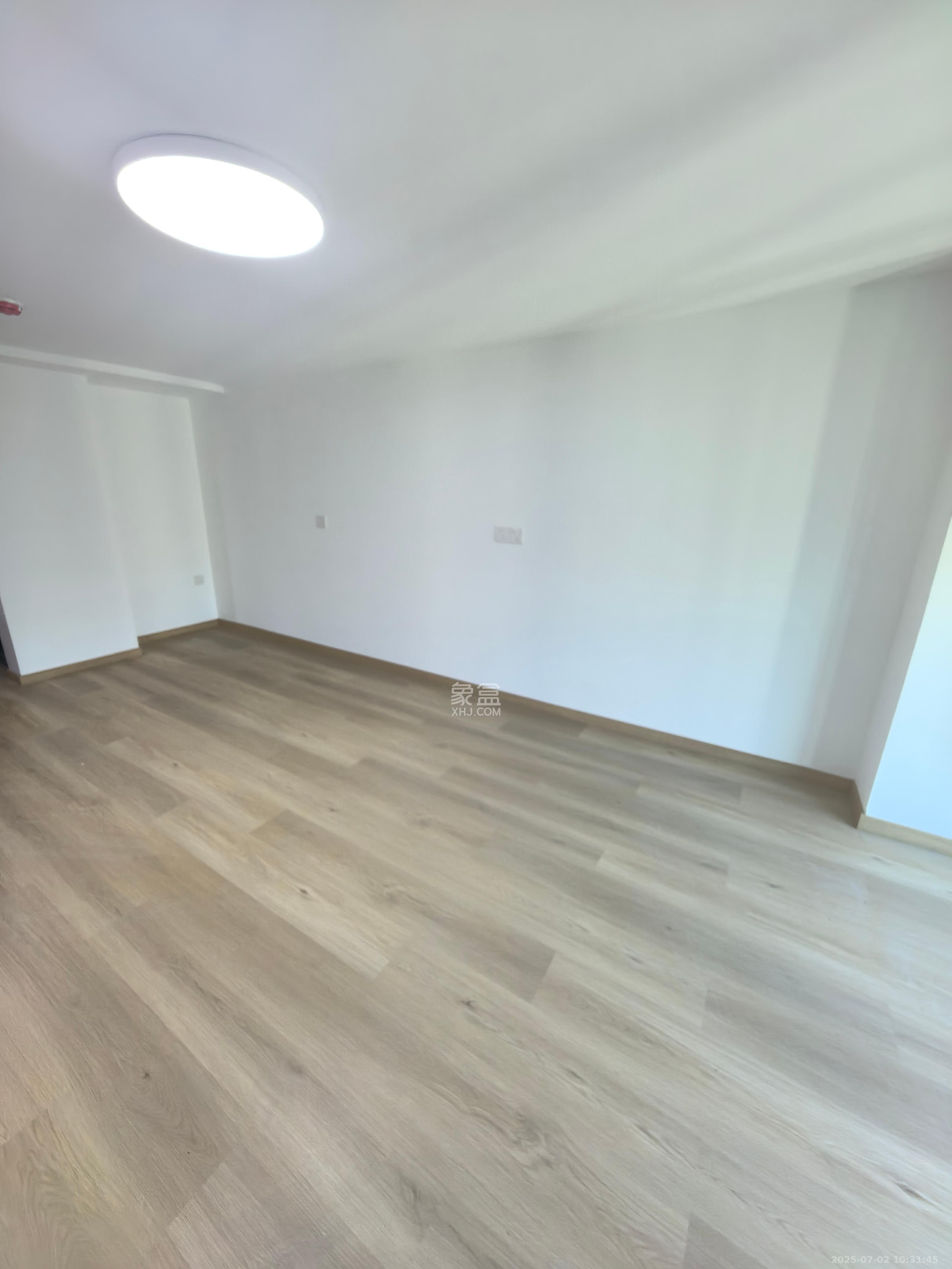 绿地V岛 1室1厅1卫 1400.0元/月 绿地V岛 1室1厅1卫 1400.0元/月室内图