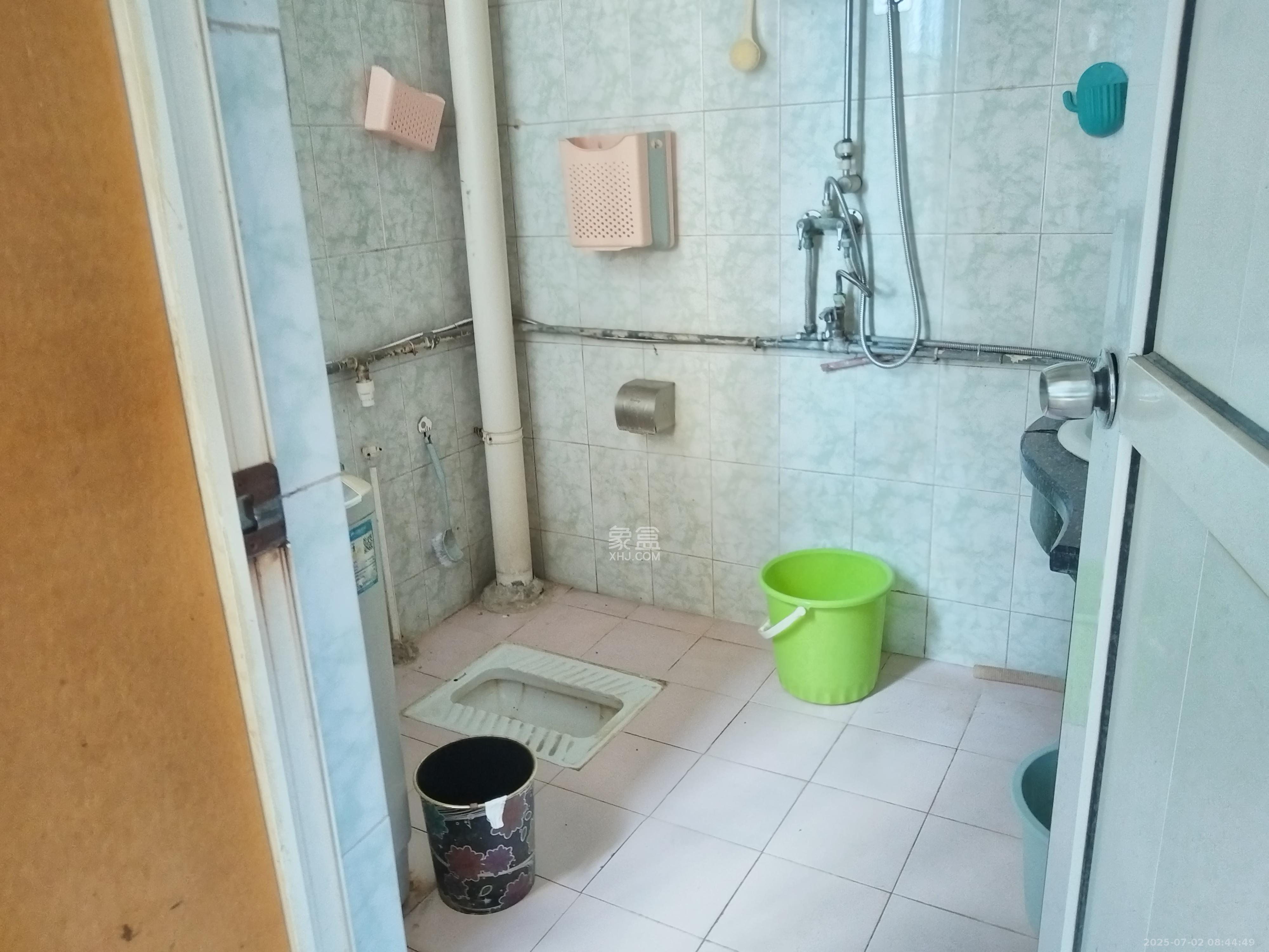 航天大院  3室2厅2卫    1500.0元/月 航天大院  3室2厅2卫    1500.0元/月室内图